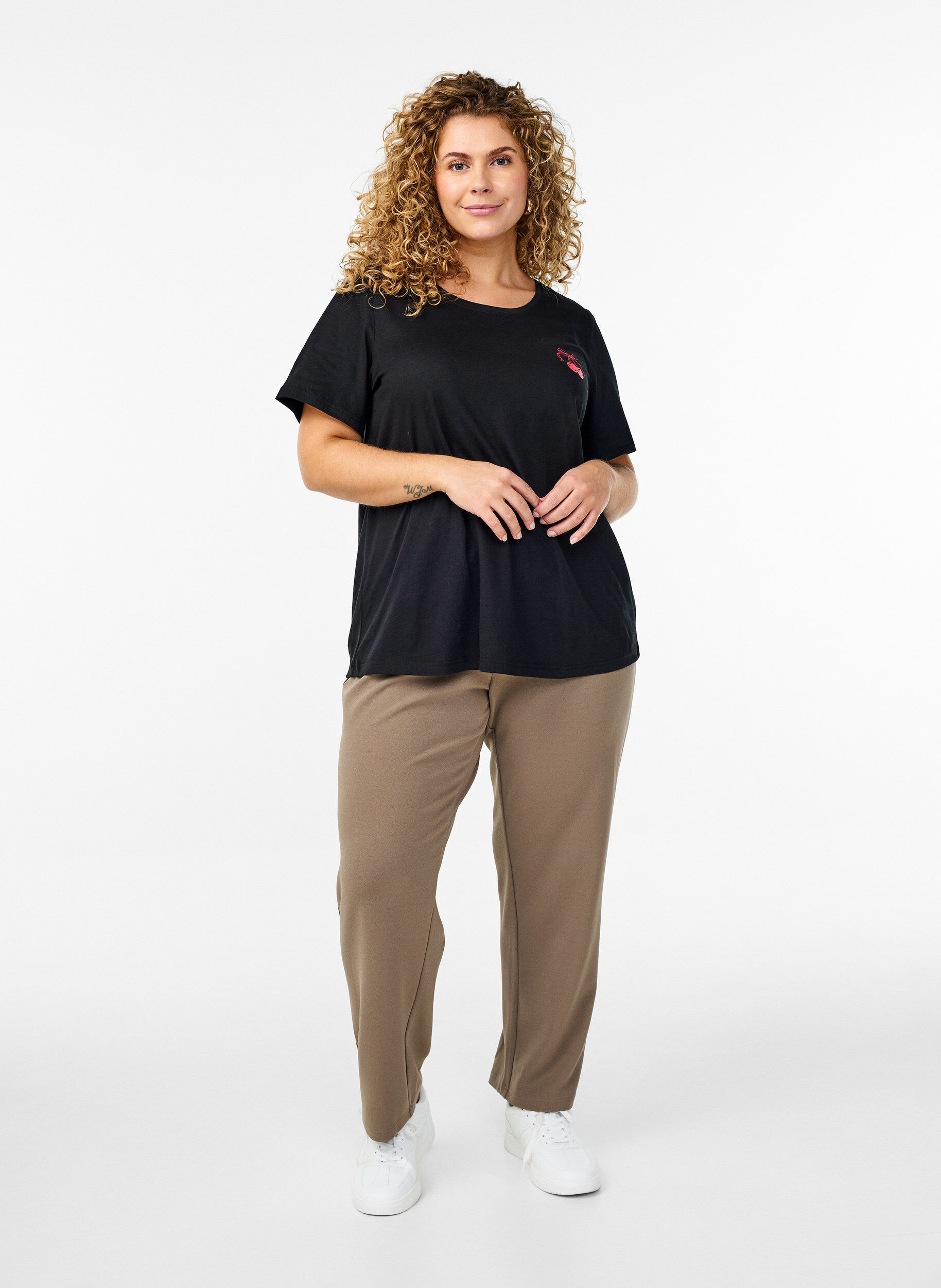 Zizzi FLASH - T-shirt met motief, Zwart, Model image number 1