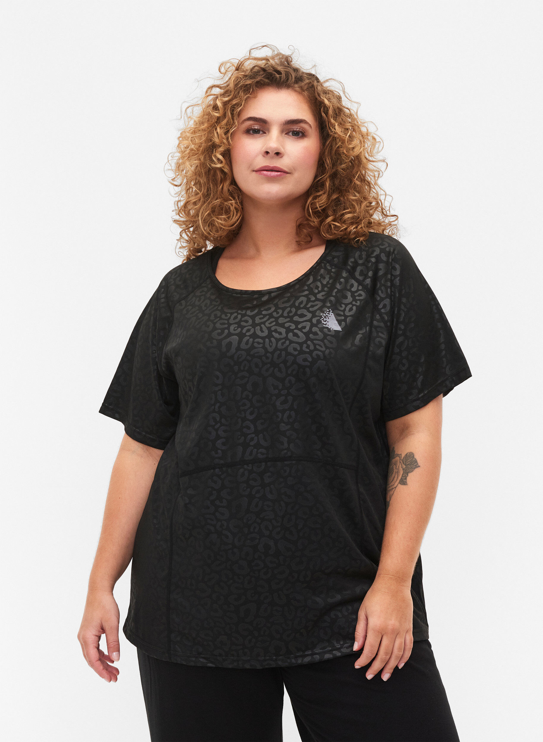 Zizzi Sport T-shirt met print en mesh, Black, Model image number 0