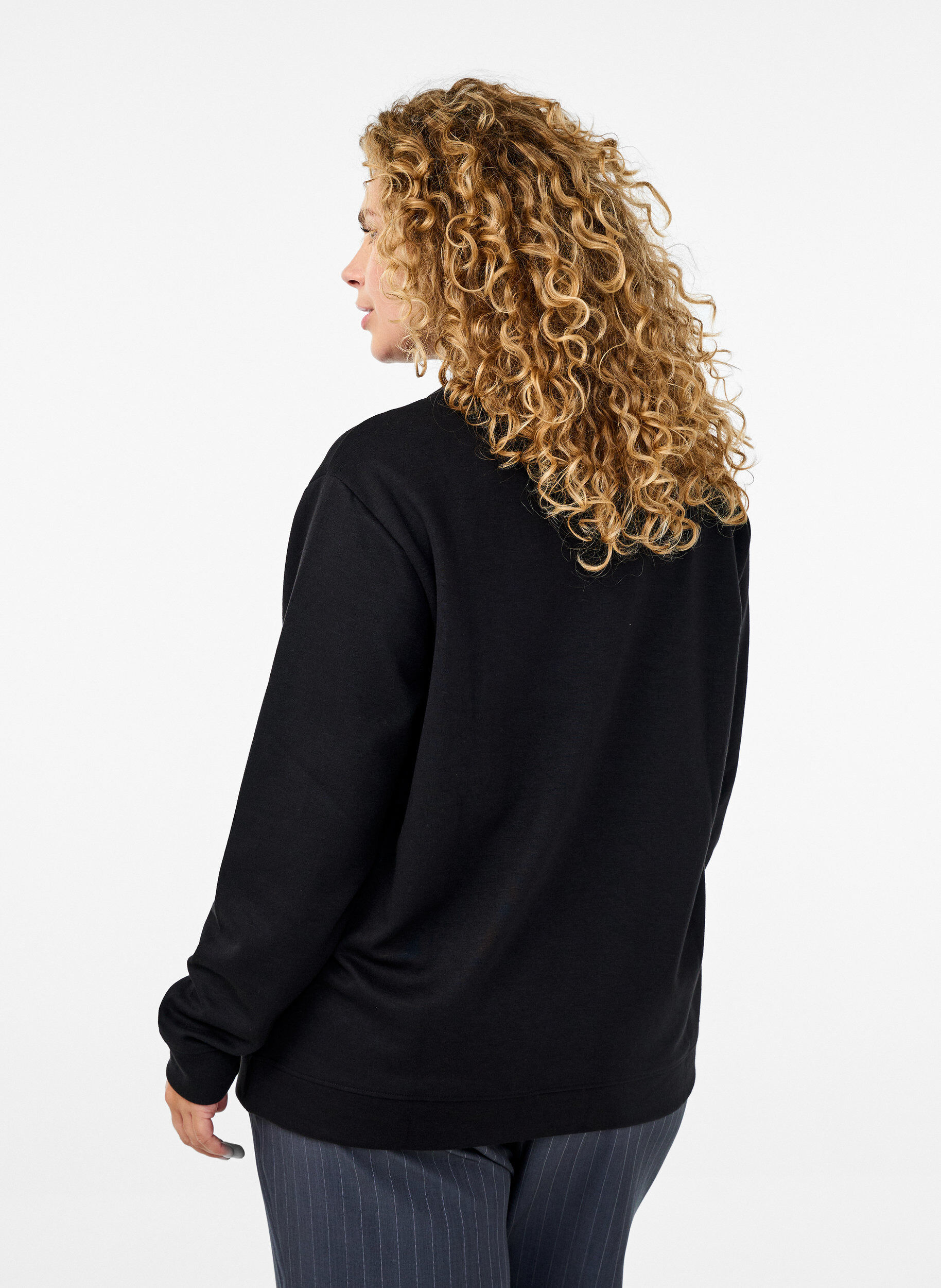 Zizzi Sweatshirt met ronde hals, Zwart, Model image number 2