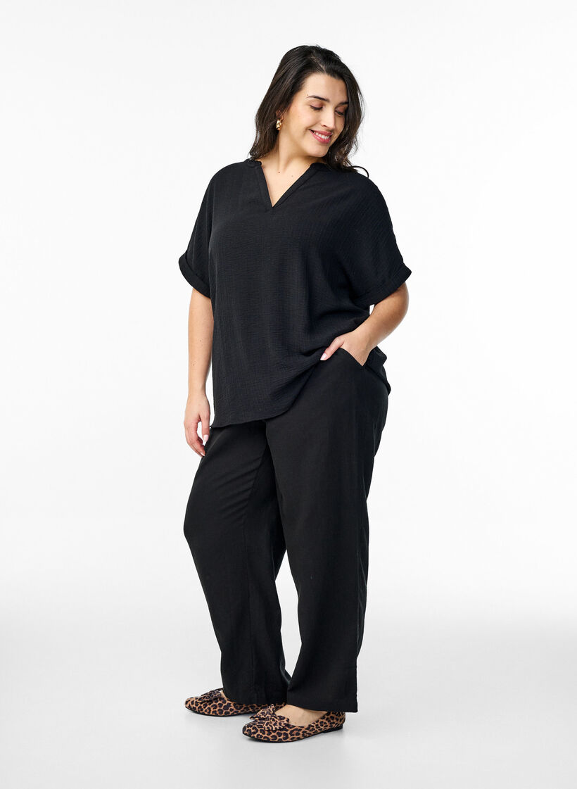 Luchtige blouse met korte mouwen, Zwart, Model image number 1