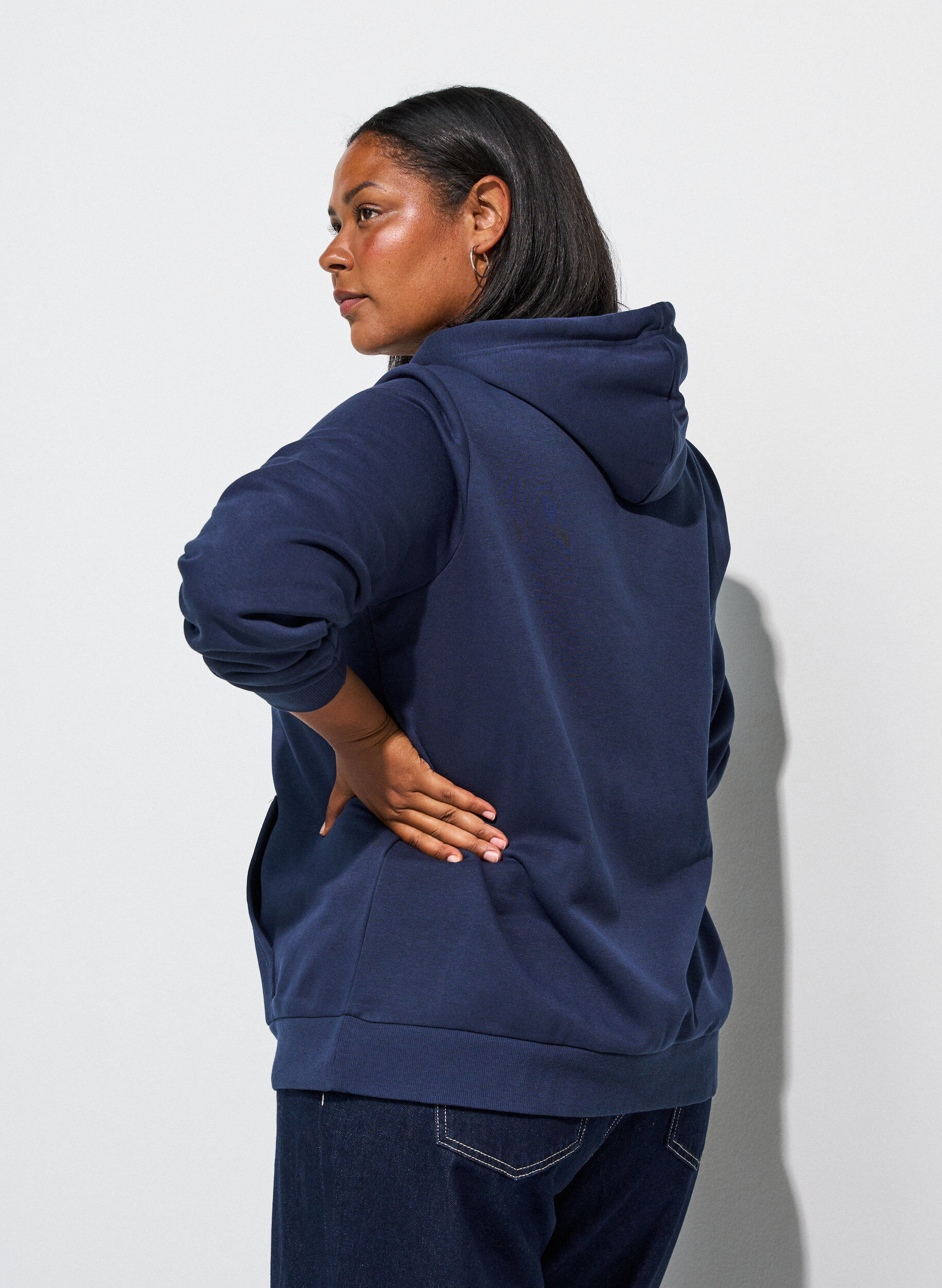 ZizziSweatshirt met capuchon, ritssluiting en zakken, Blauw, Model image number 2
