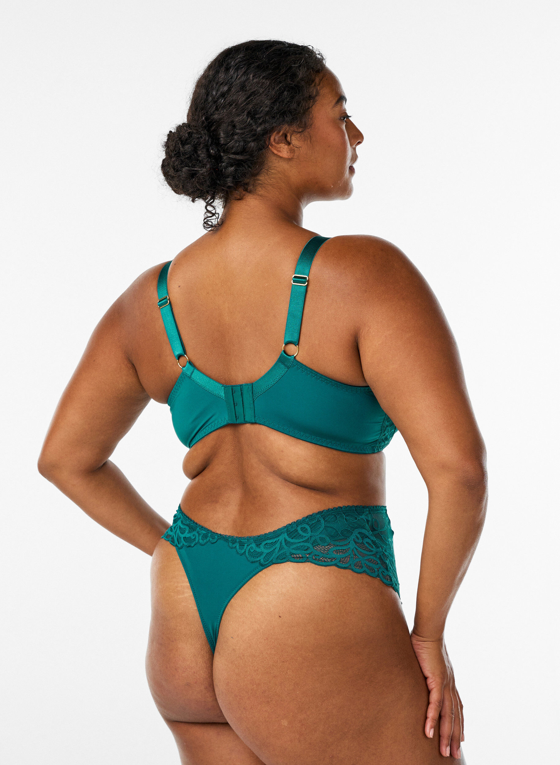 Zizzi Microvezel string met kant en normale taille, Groen, Model image number 1