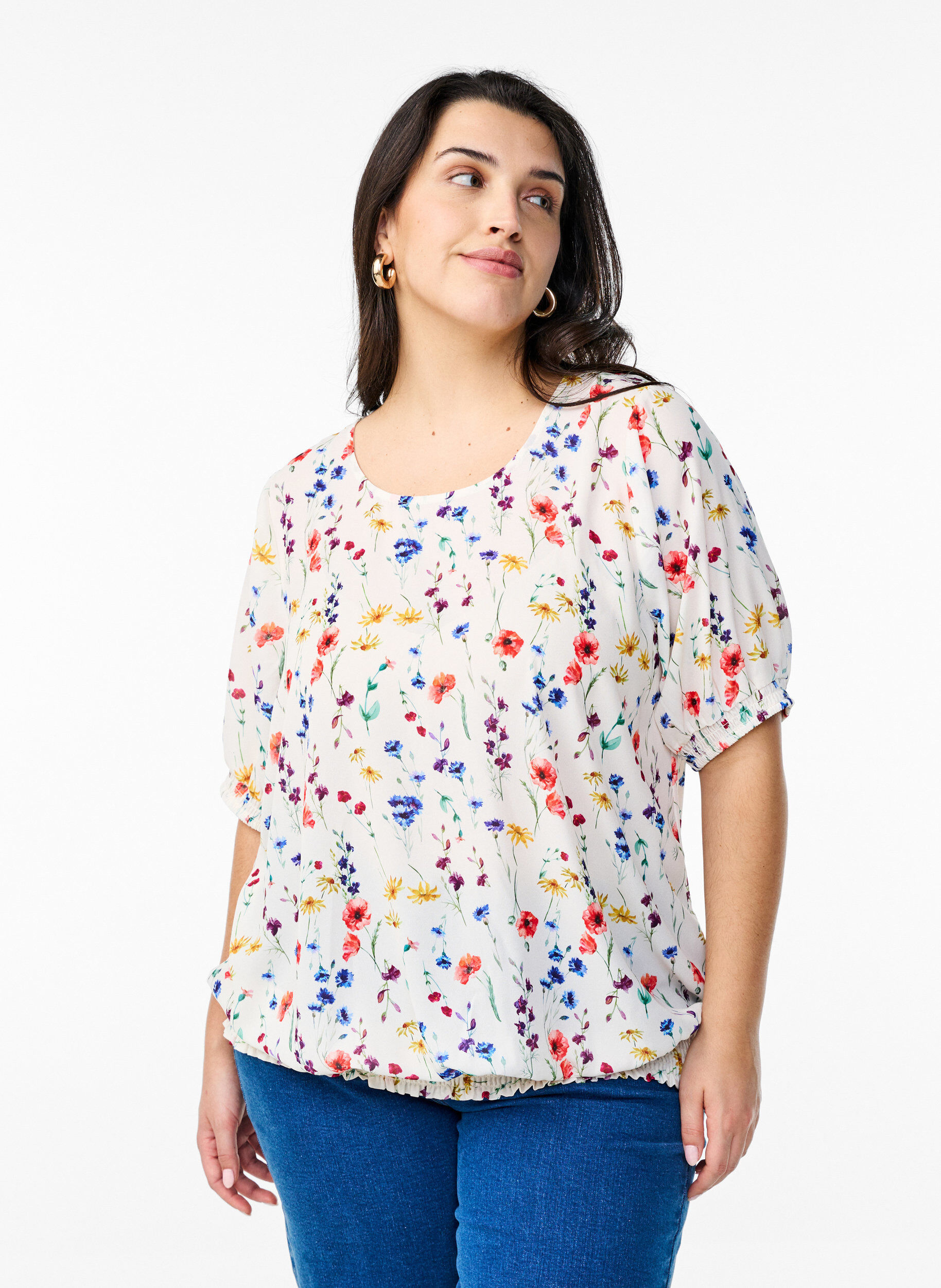 Gebloemde blouse met smokwerk, Blauw, Model