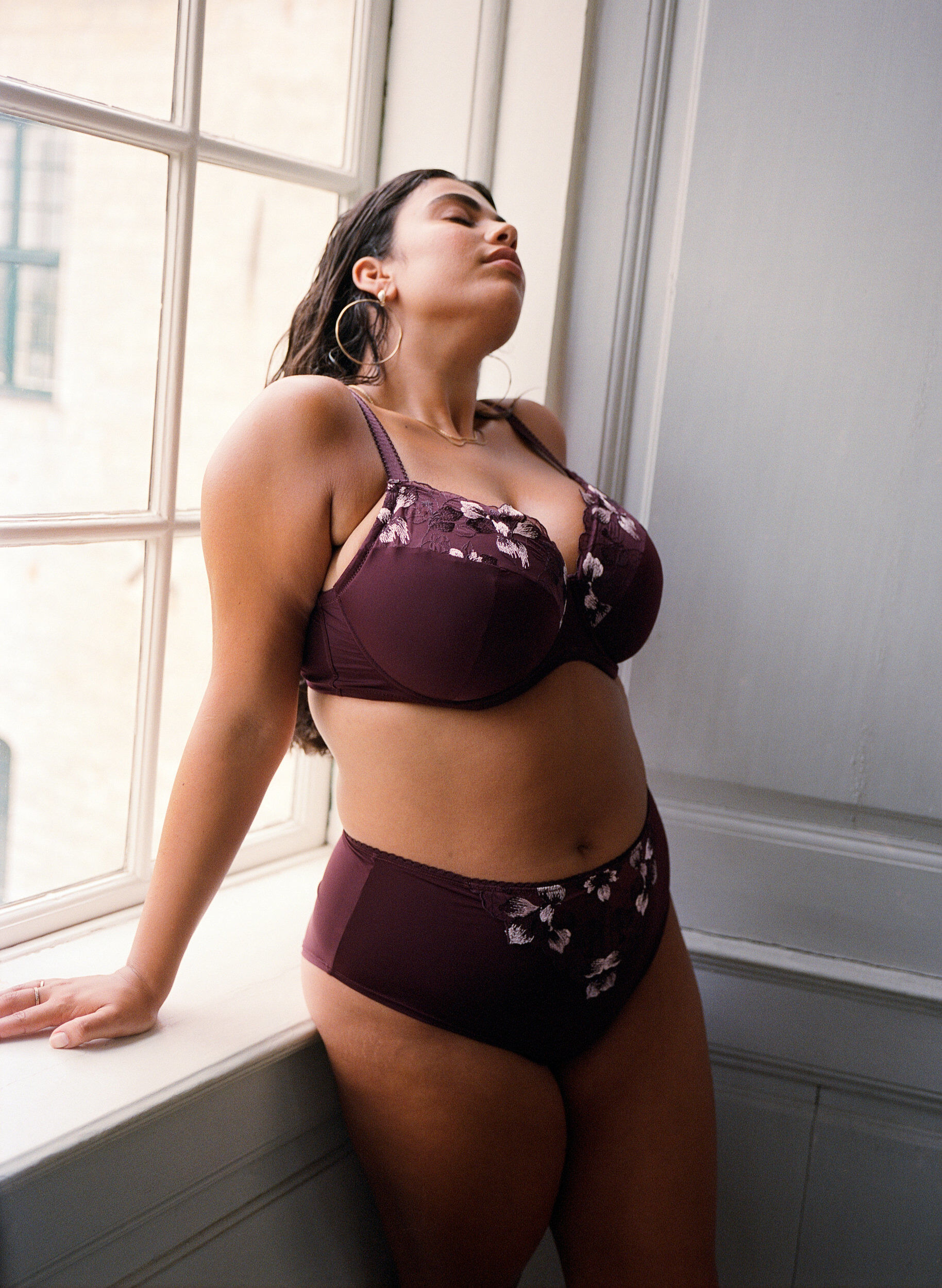 Zizzi Microfiber slip met bloemenborduursel, Donker Bordeaux, Image image number 0