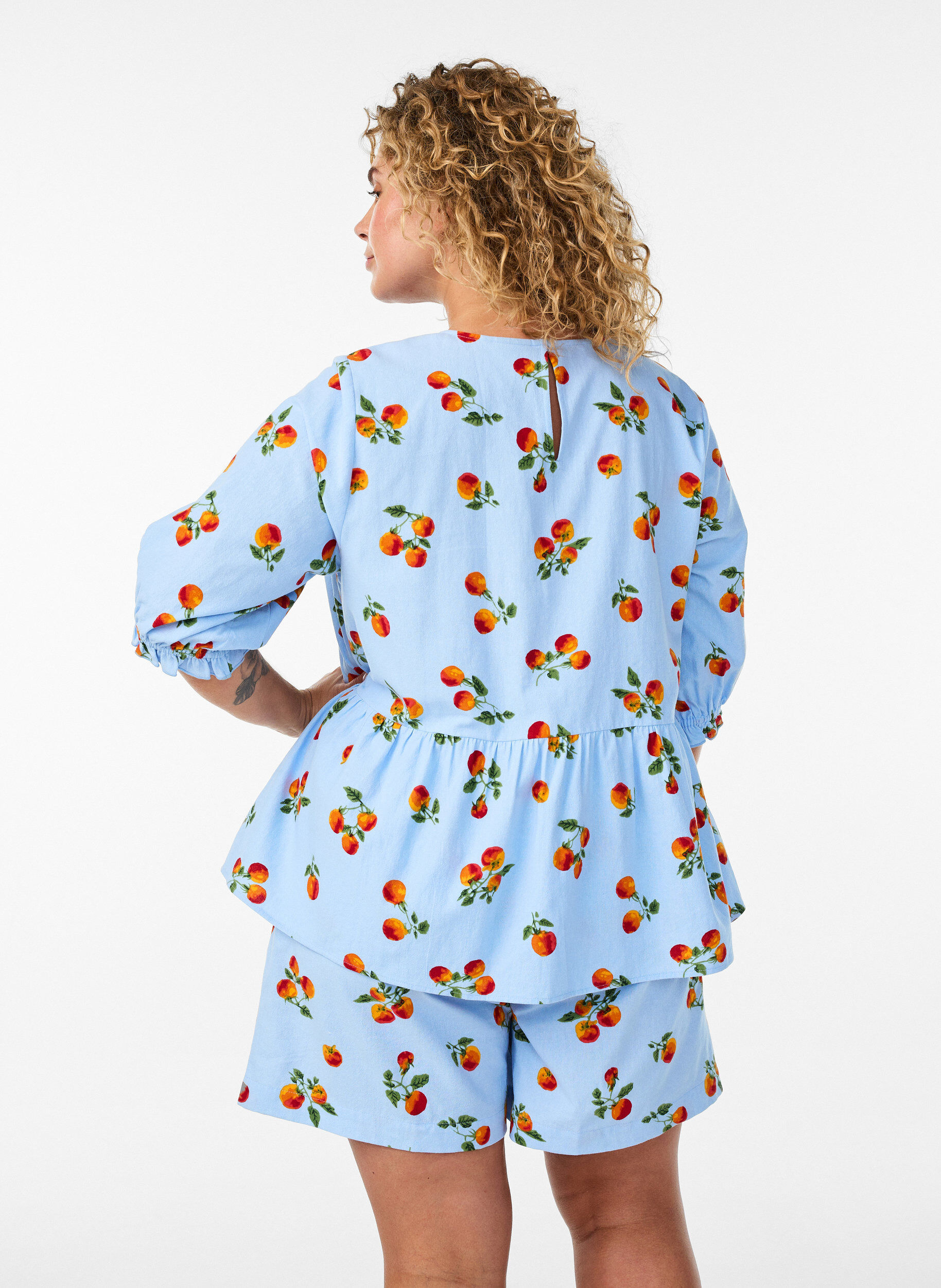 ZizziKatoenen shorts met een tomatenprint en hoge taille, Blauw, Model image number 2