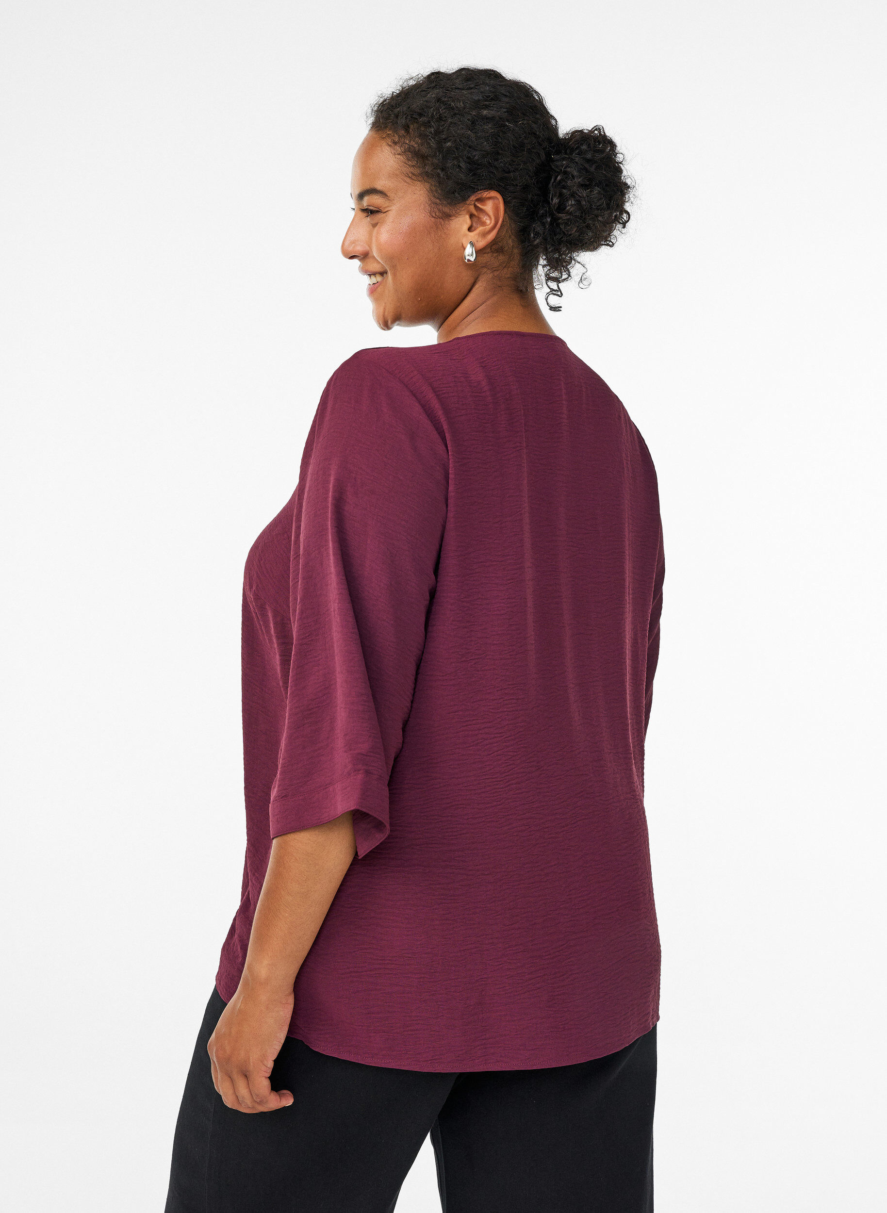 Zizzi Shirtblouse met V-hals en 3/4 mouwen, Donker Bordeaux, Model image number 2