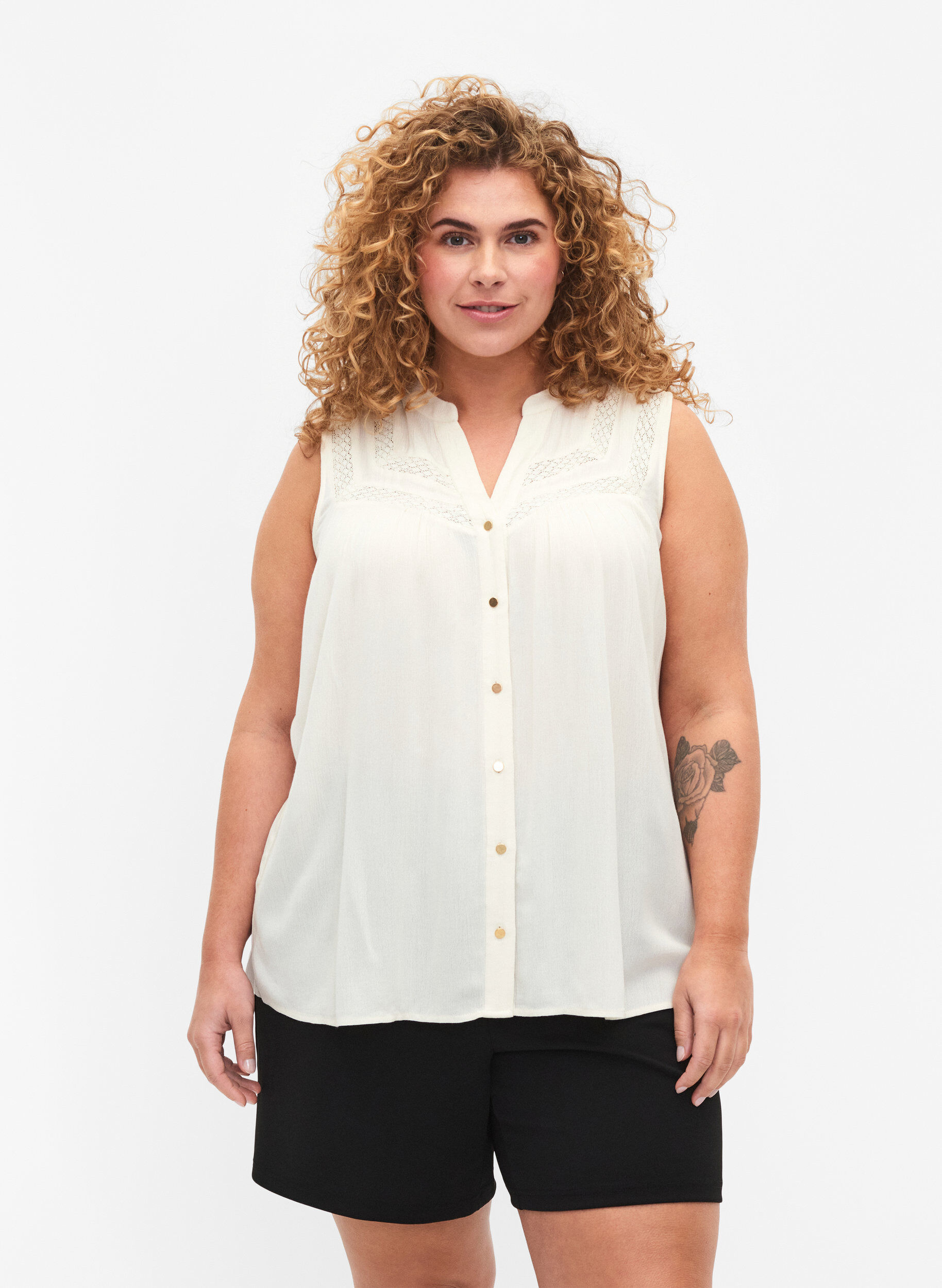 Zizzi Mouwloze viscose blouse met gehaakt detail, Bone White, Model image number 0