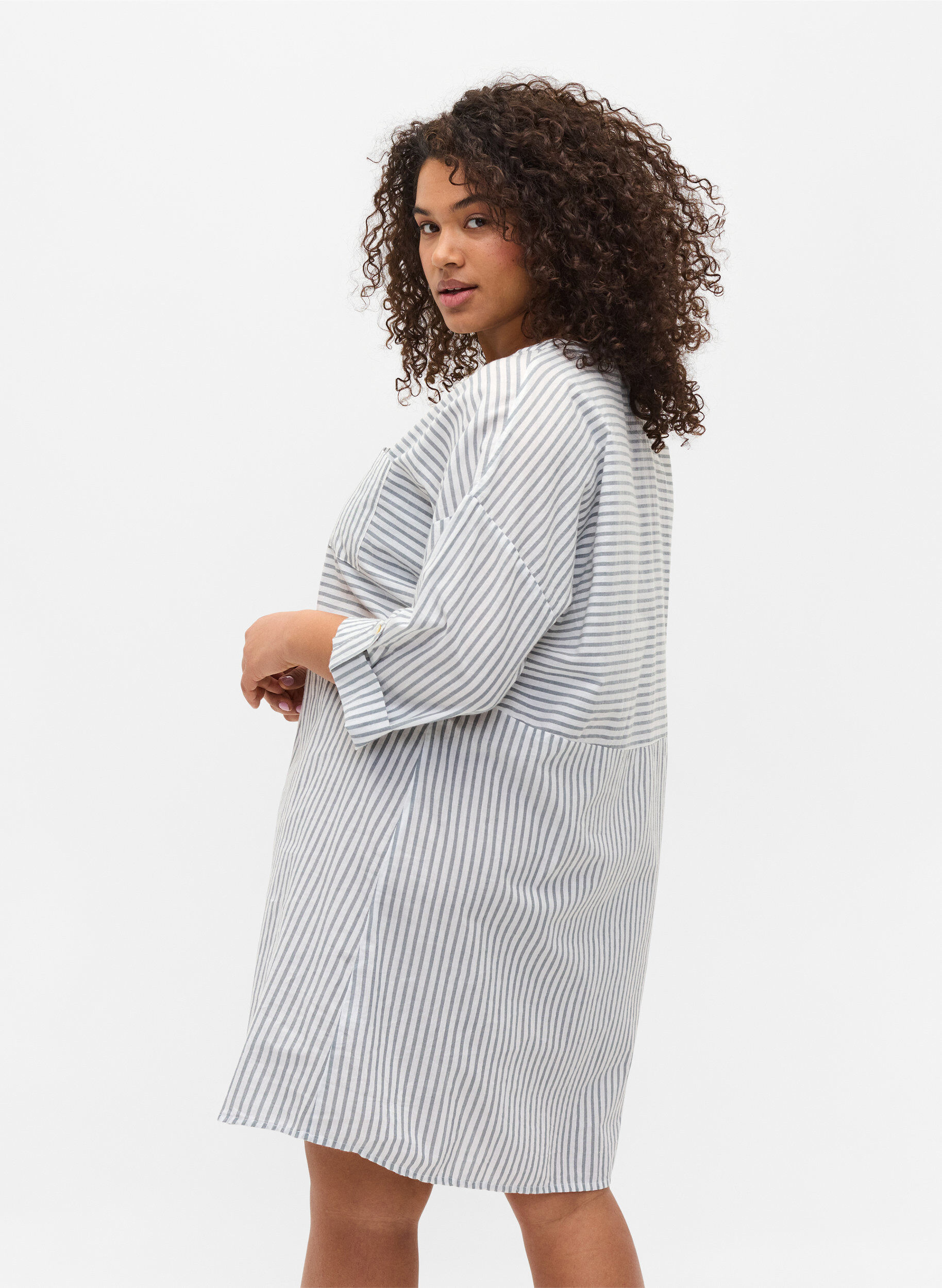 Zizzi Gestreepte tuniek met knoopjes en 3/4 mouwen, Trooper Stripe, Model image number 1