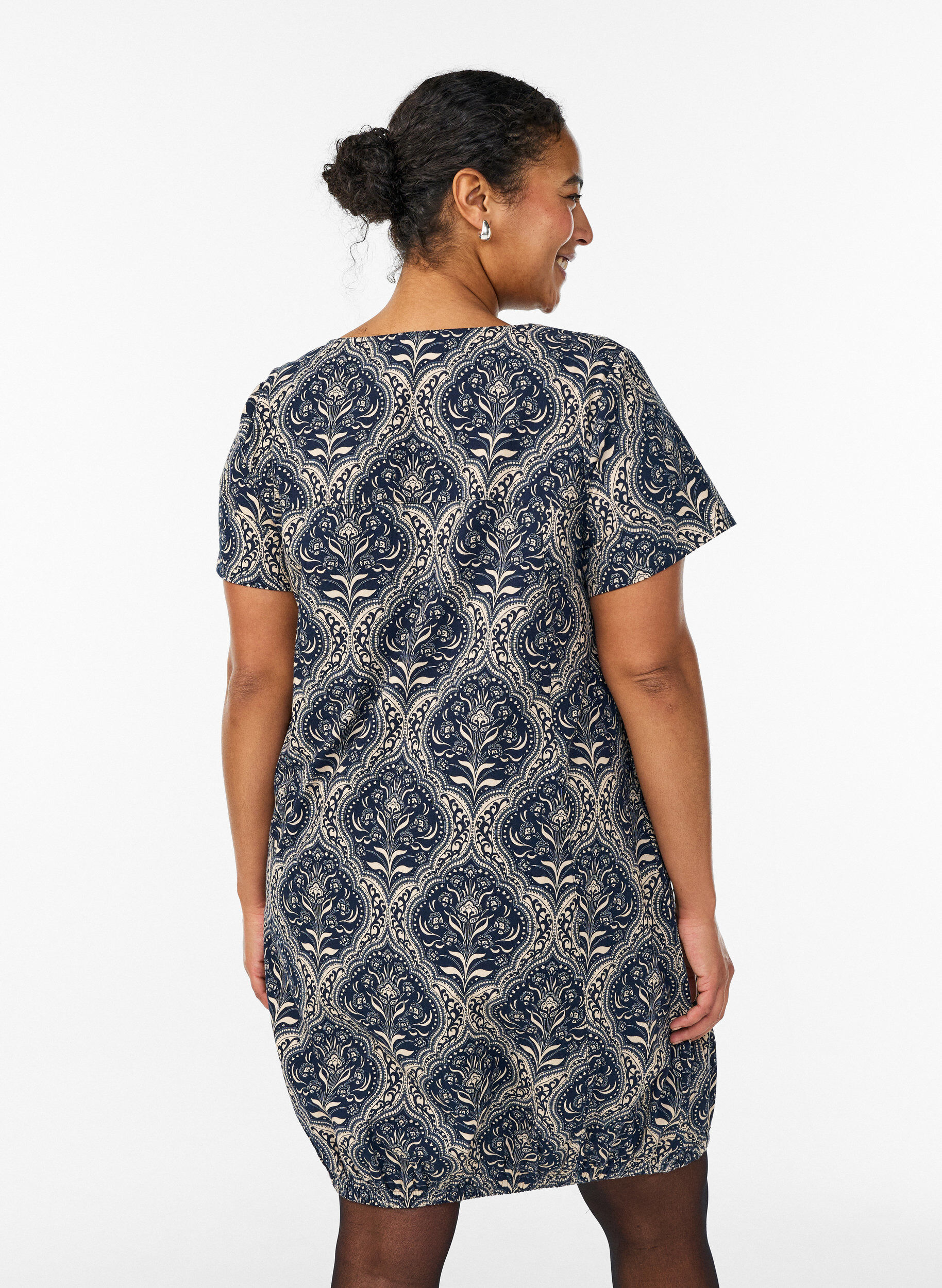 Zizzi Katoenen jurk met korte mouwen en print, Blauw, Model image number 2