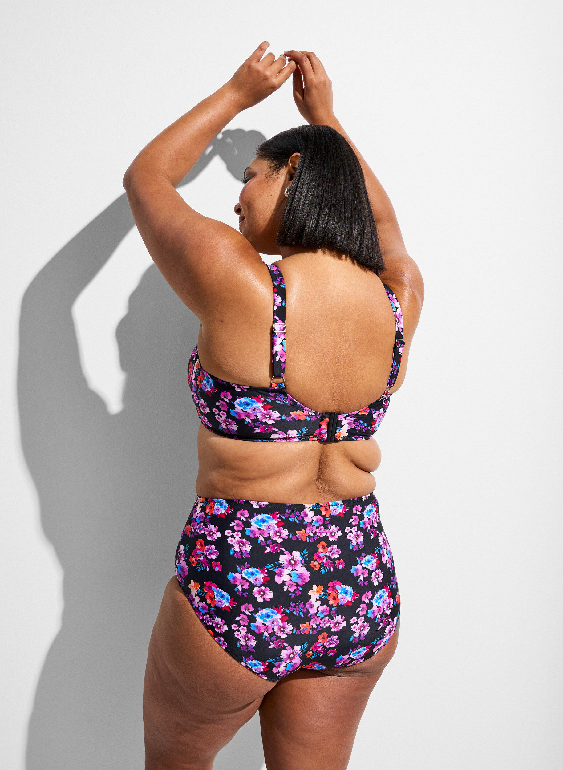 ZizziHoge taille bikinibroekjes met patroon, Paars, Model image number 1