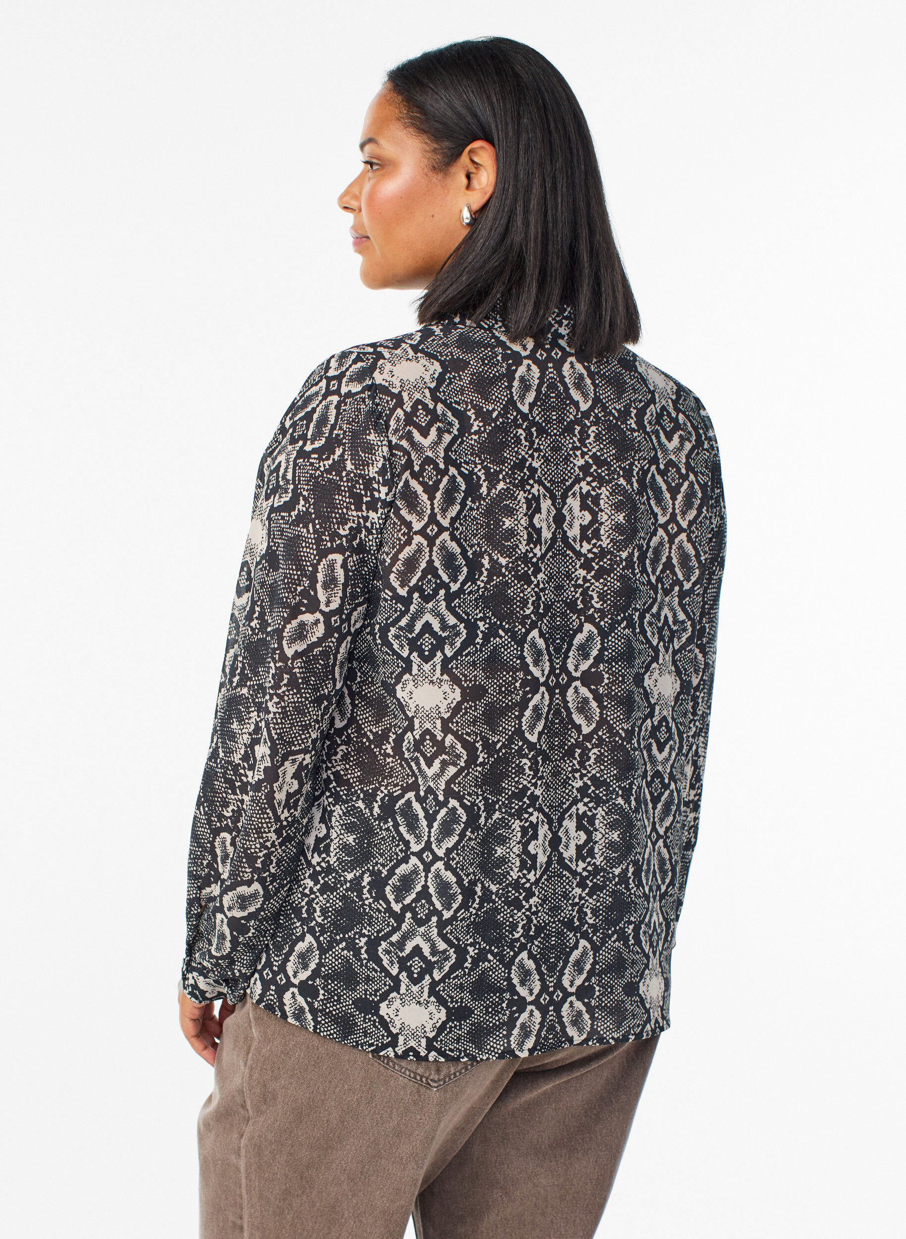 Zizzi Blouse met lange mouwen en slangenprint, Grijs, Model image number 2