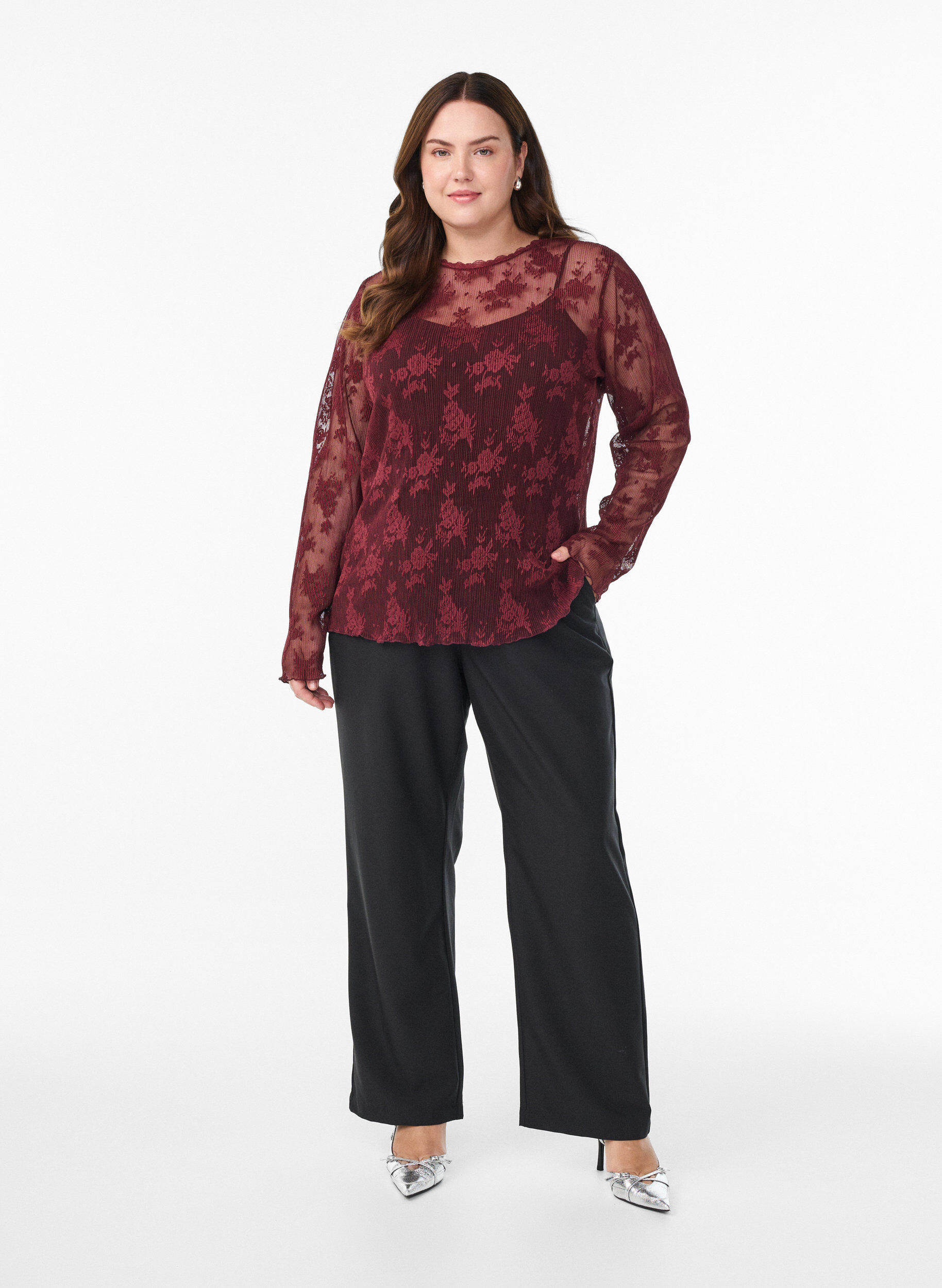 Zizzi Blouse met lange mouwen van mesh met kantpatroon, Donker Bordeaux, Model image number 1