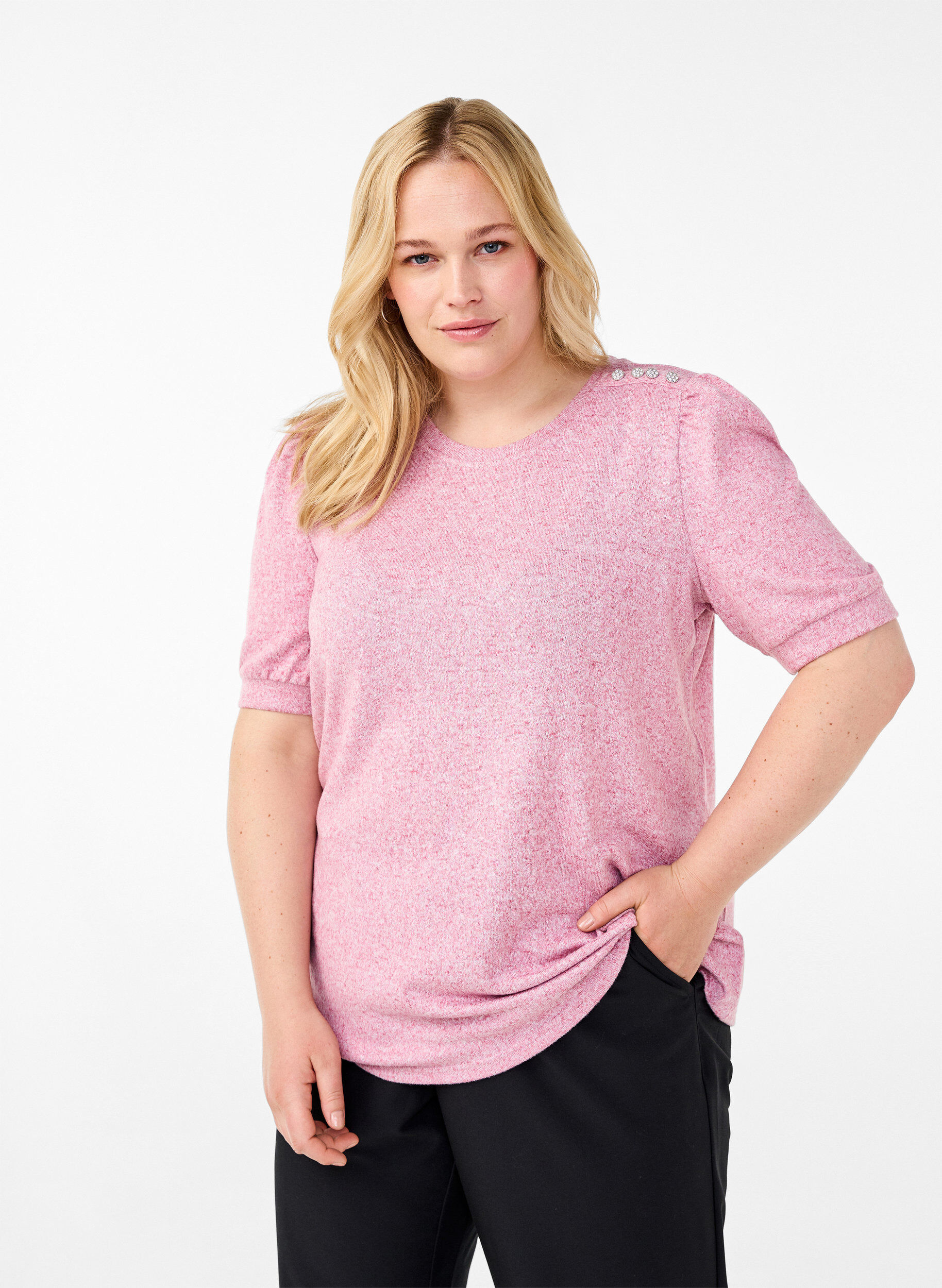 Zizzi Blouse met knoopdetail en korte pofmouwen, Rood, Model image number 0