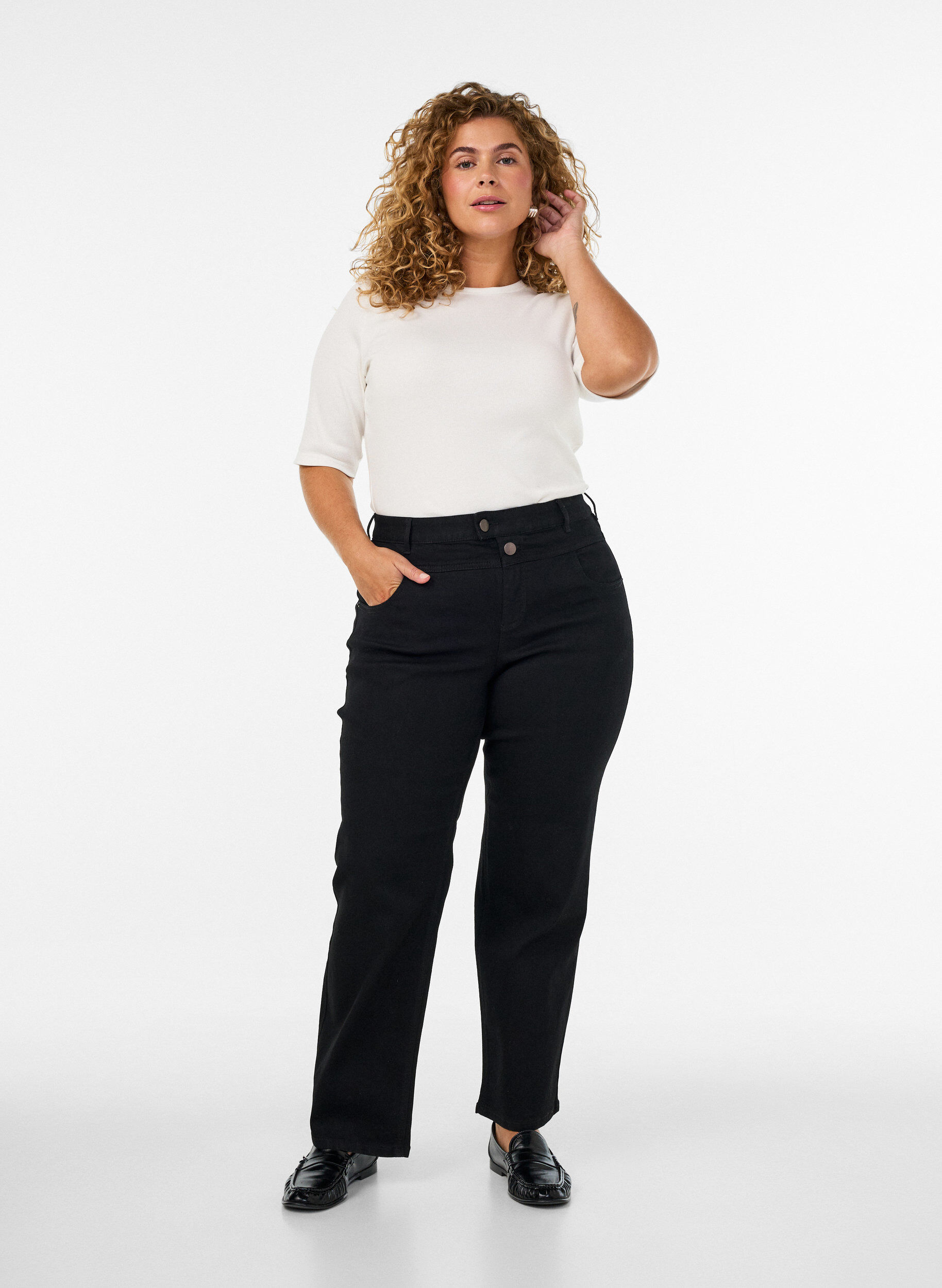 Gemma jeans met regular fit en hoge taille, Zwart, Model