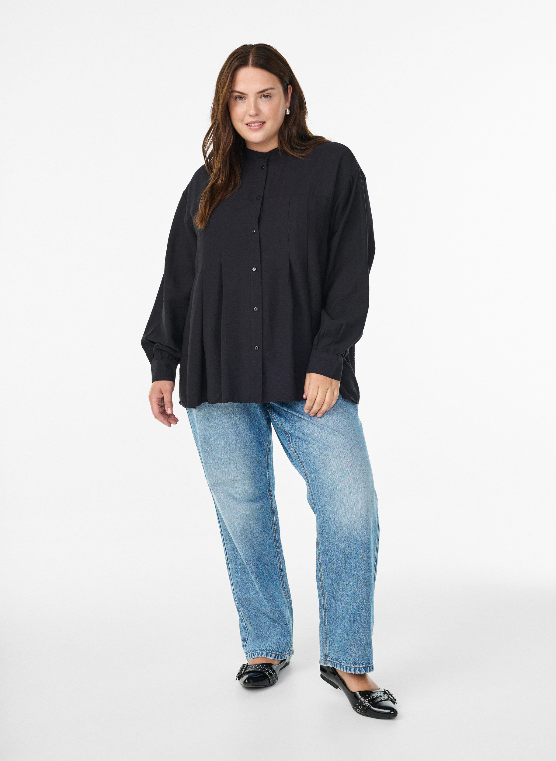 Zizzi Viscose shirt met A-lijn vorm, Zwart, Model image number 1