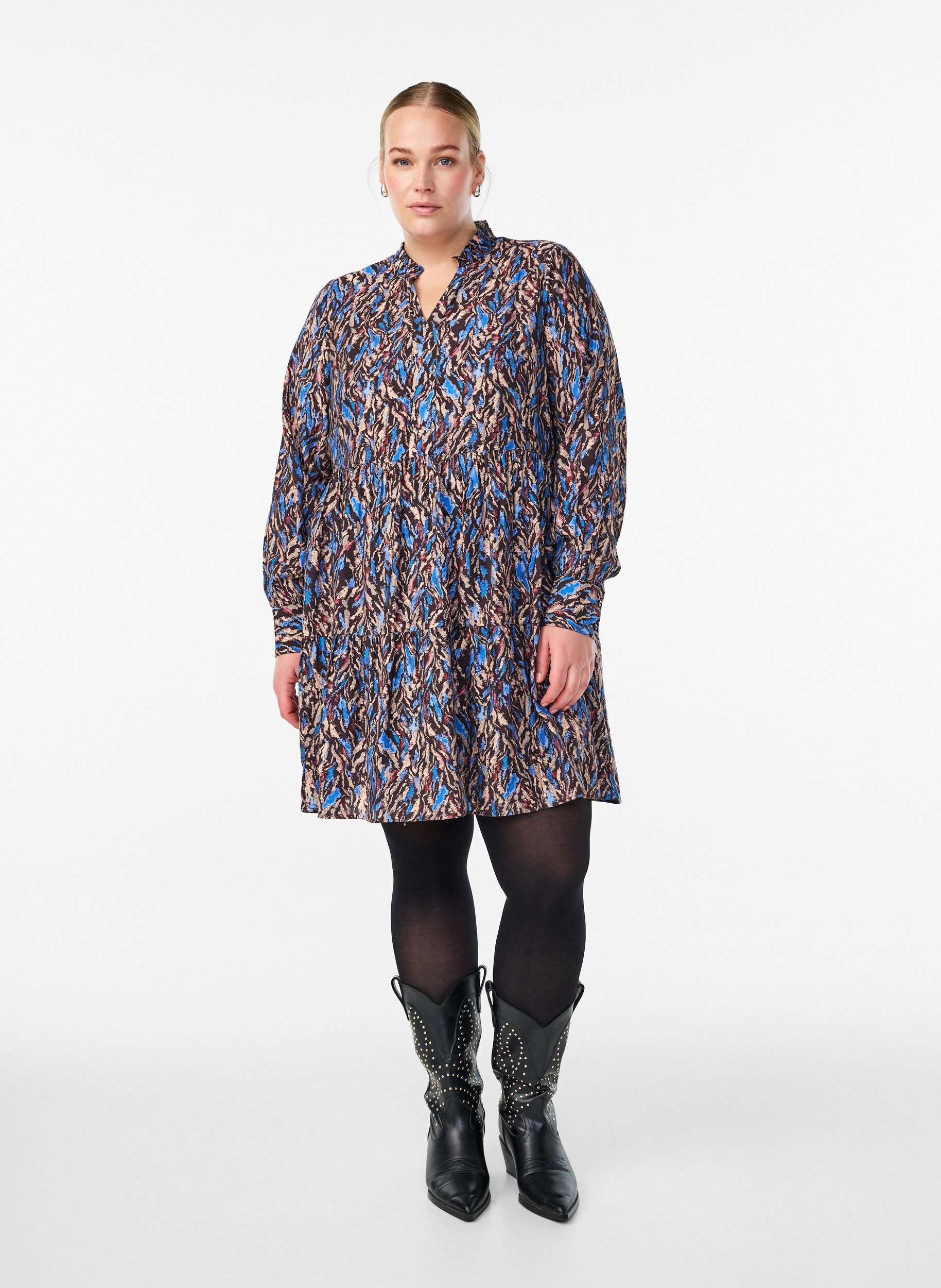 Zizzi A-lijn jurk met rucheskraag, Blauw, Model image number 1