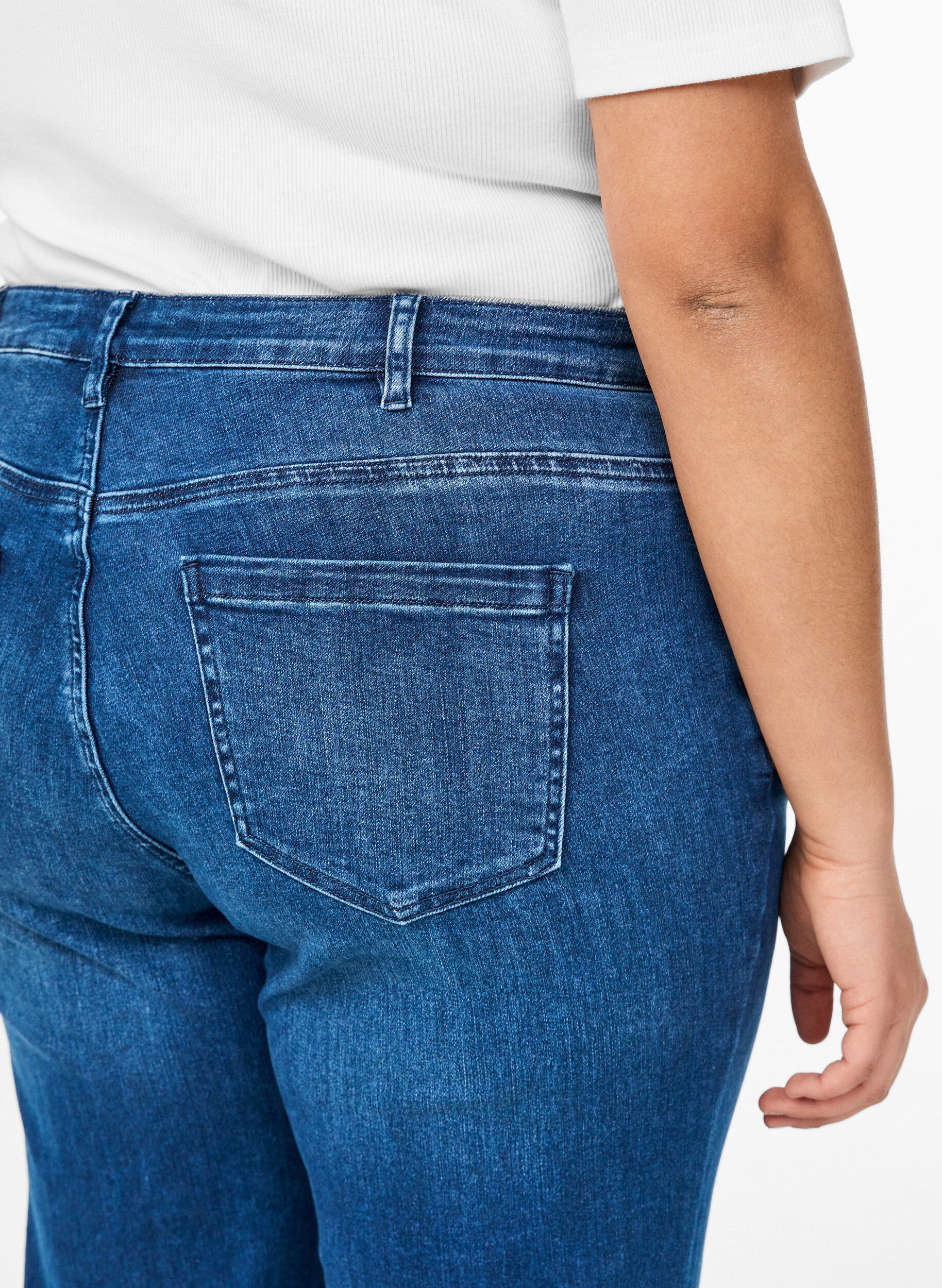 Zizzi High-waist bootcut jeans, Blauw, Model image number 2