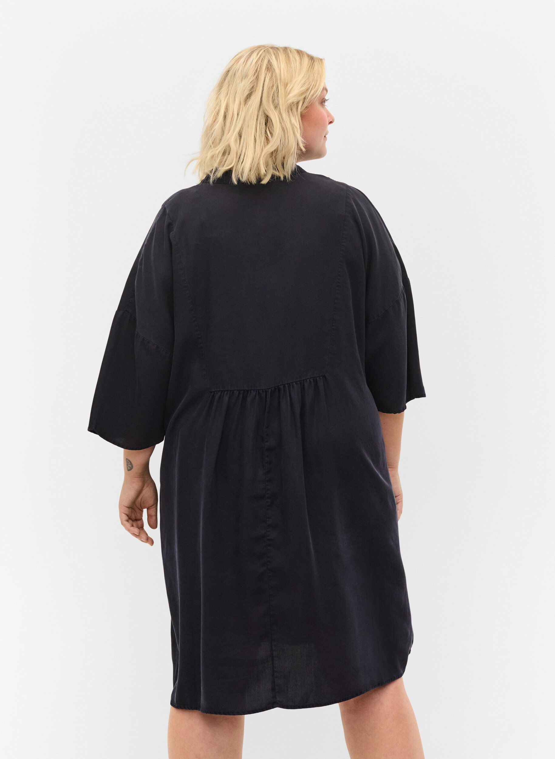 Zizzi Jurk met 3/4 mouwen van lyocell (TENCEL&trade;), Black, Model image number 1