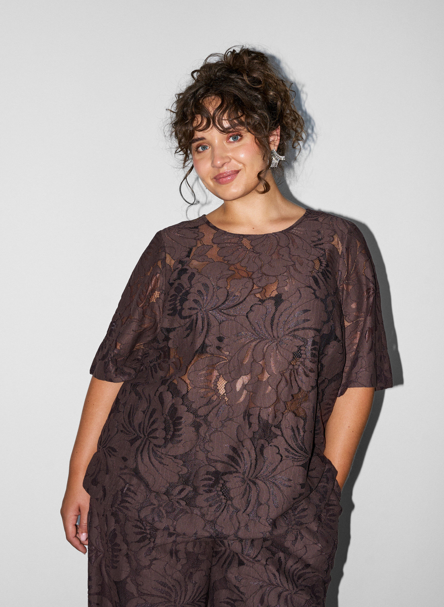 ZizziKanten blouse met korte mouwen, Bruin, Model image number 0