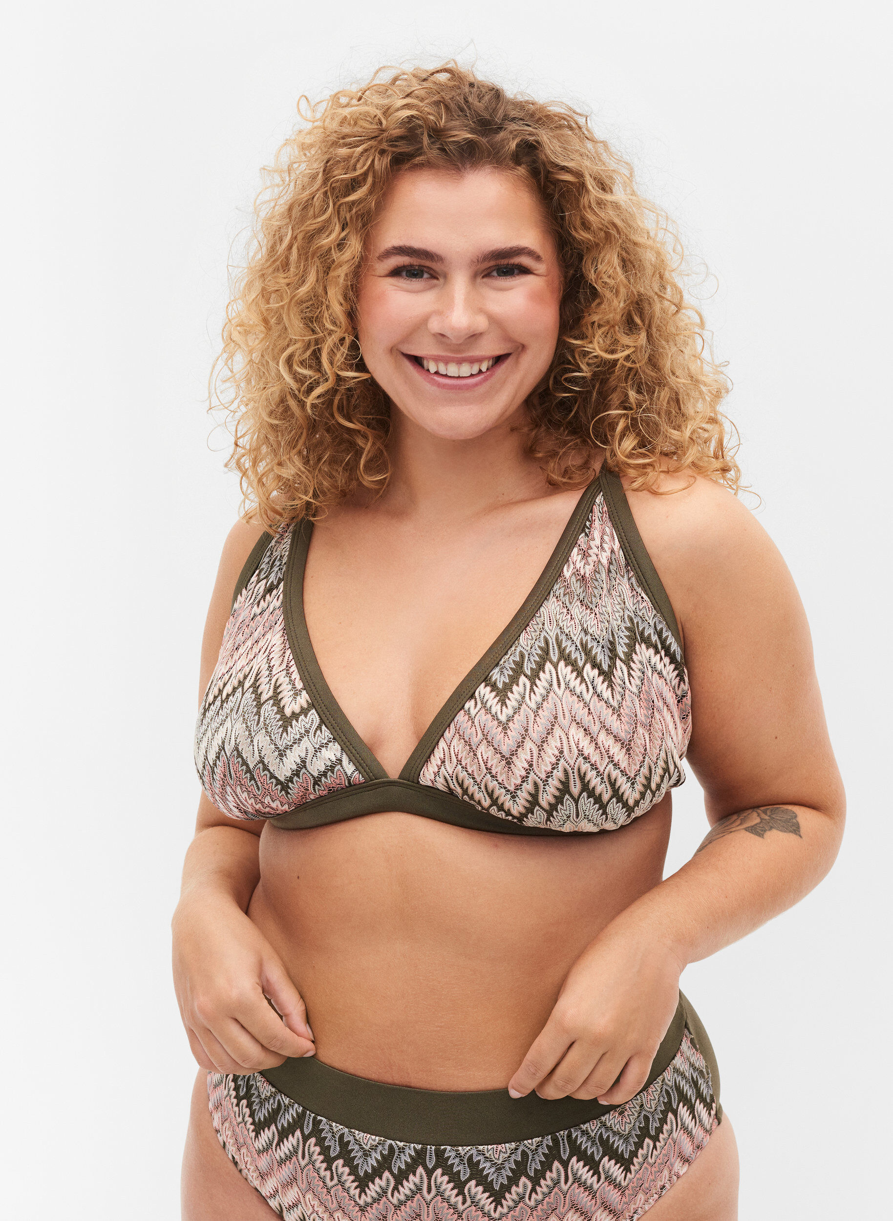 Zizzi Triangelbikinitop met patroon, Beech AOP, Model image number 0