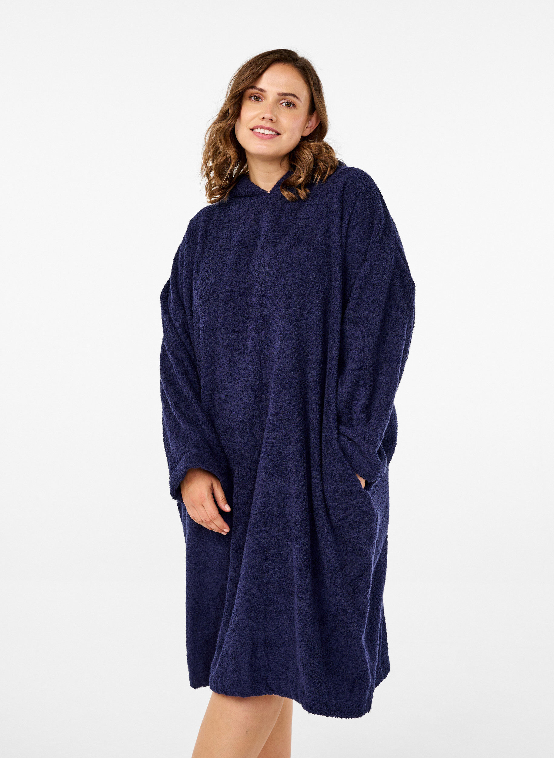 Zizzi Terry poncho met capuchon, Navy Blazer, Model image number 0