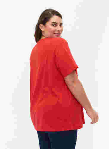 FLASH - T-shirt met v-hals, High Risk Red, Model image number 1