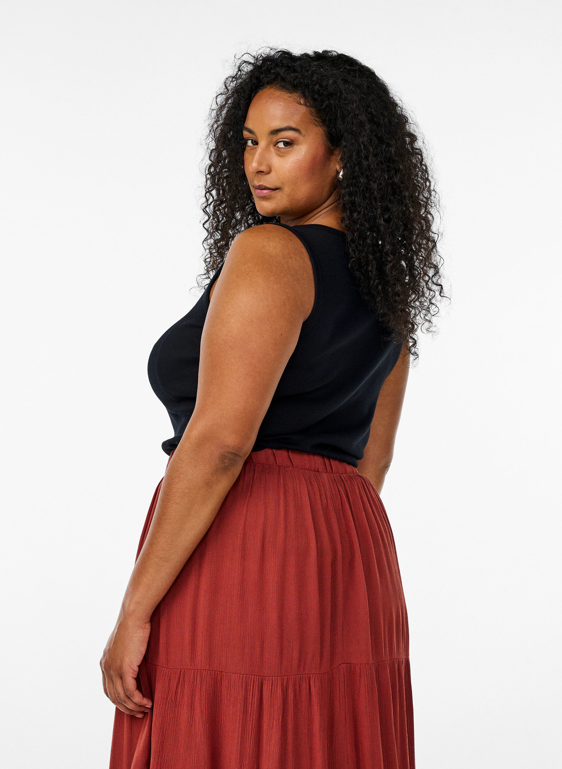 ZizziNauwsluitende top met motief, Zwart, Model image number 2