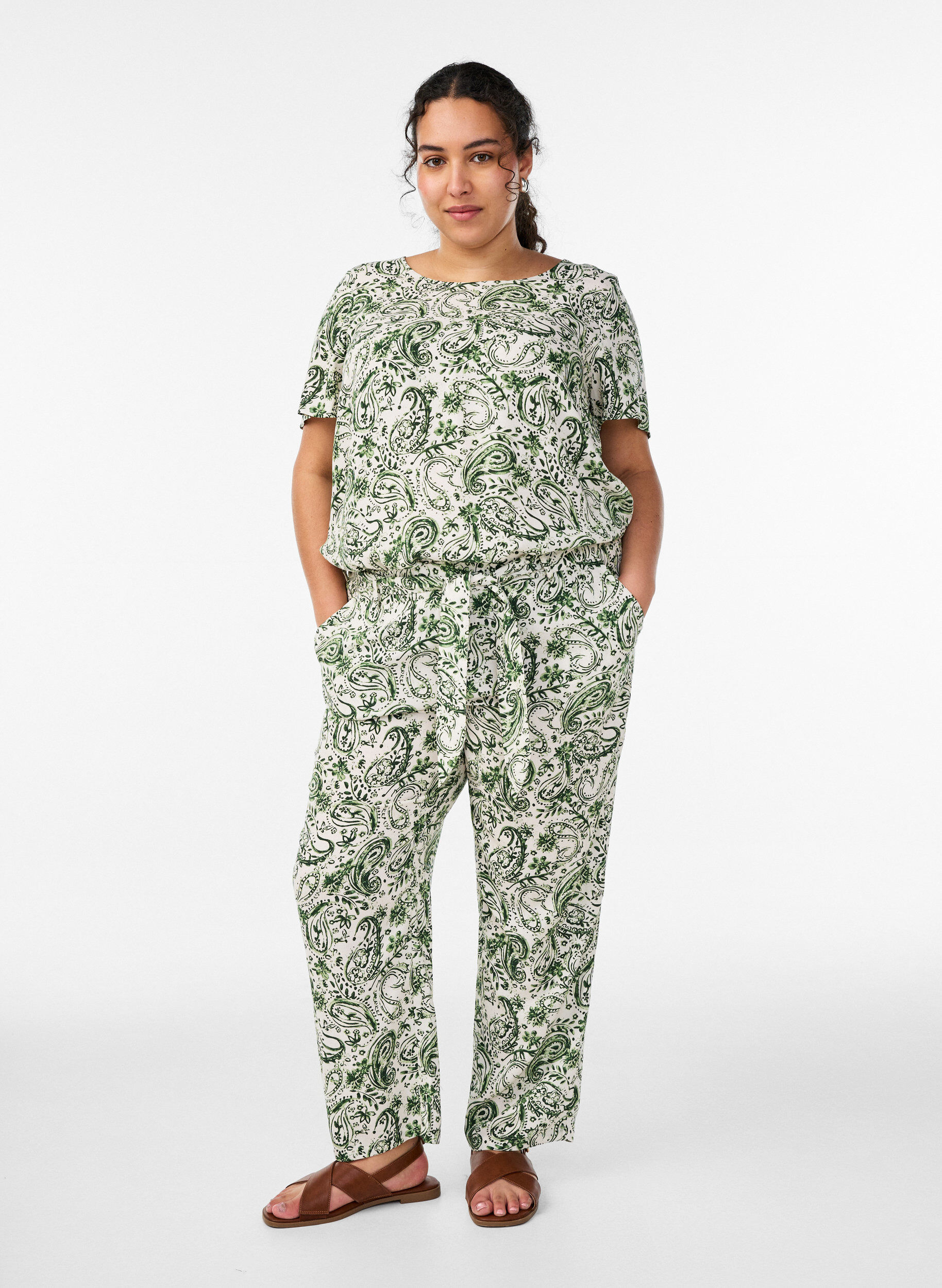 Zizzi Viscose blouse met korte mouwen en print, Groen, Model image number 1