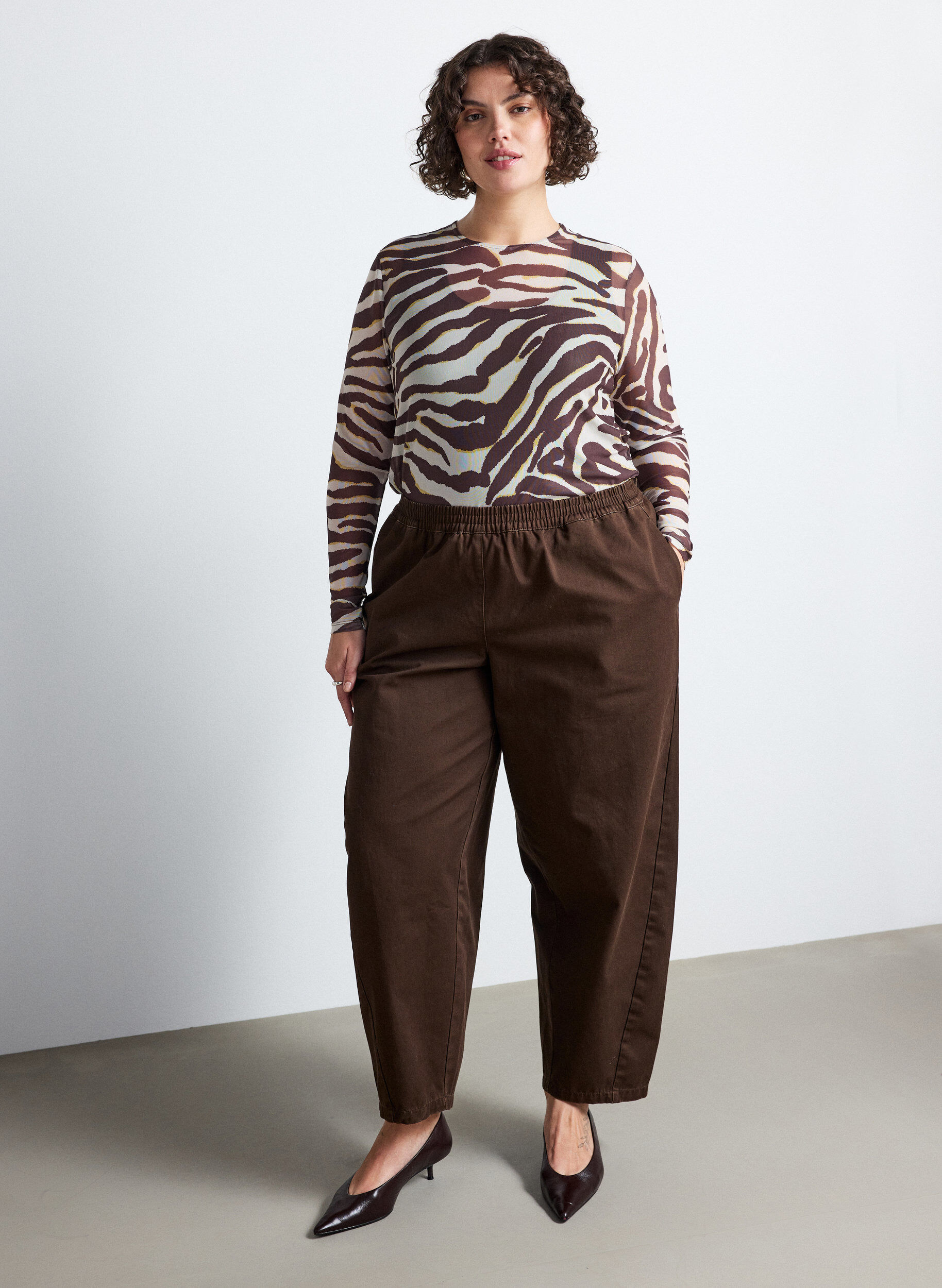 ZizziMesh blouse met print, Bruin, Model image number 1
