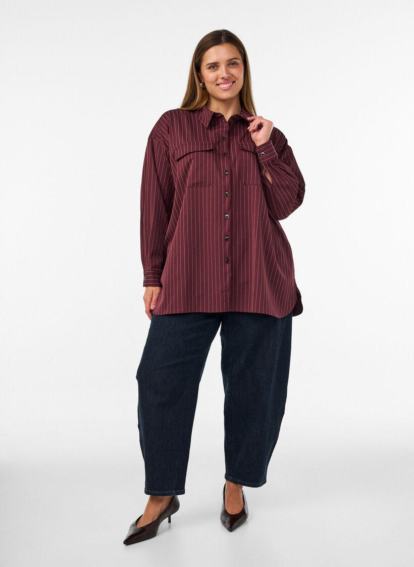 Gestreept overhemd met borstzakken, Rood, Model image number 1