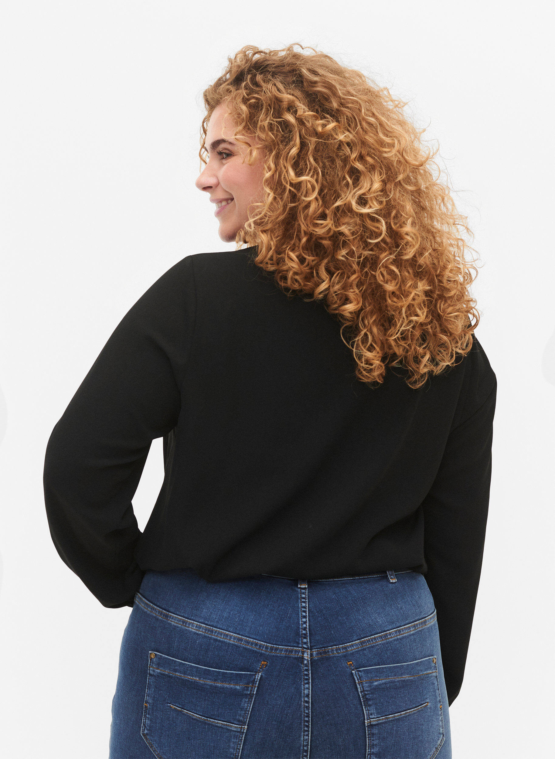 Zizzi Blouse met V-hals en kanten randje, Black, Model image number 1