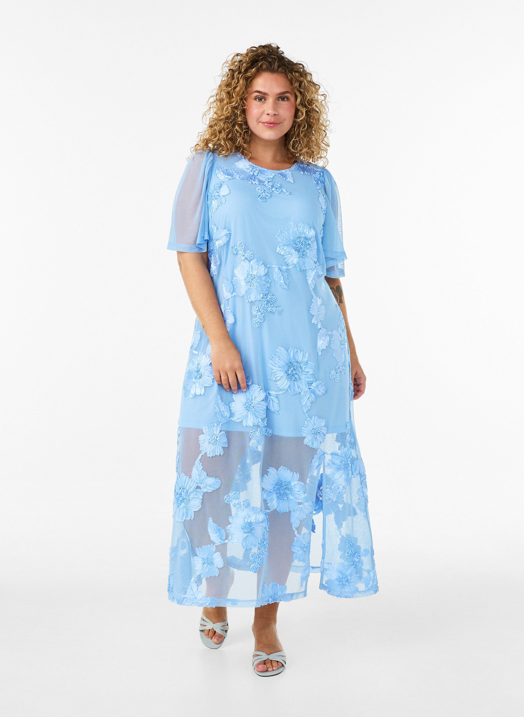 ZizziMeshjurk met bloemenapplicaties, Blauw, Model image number 0