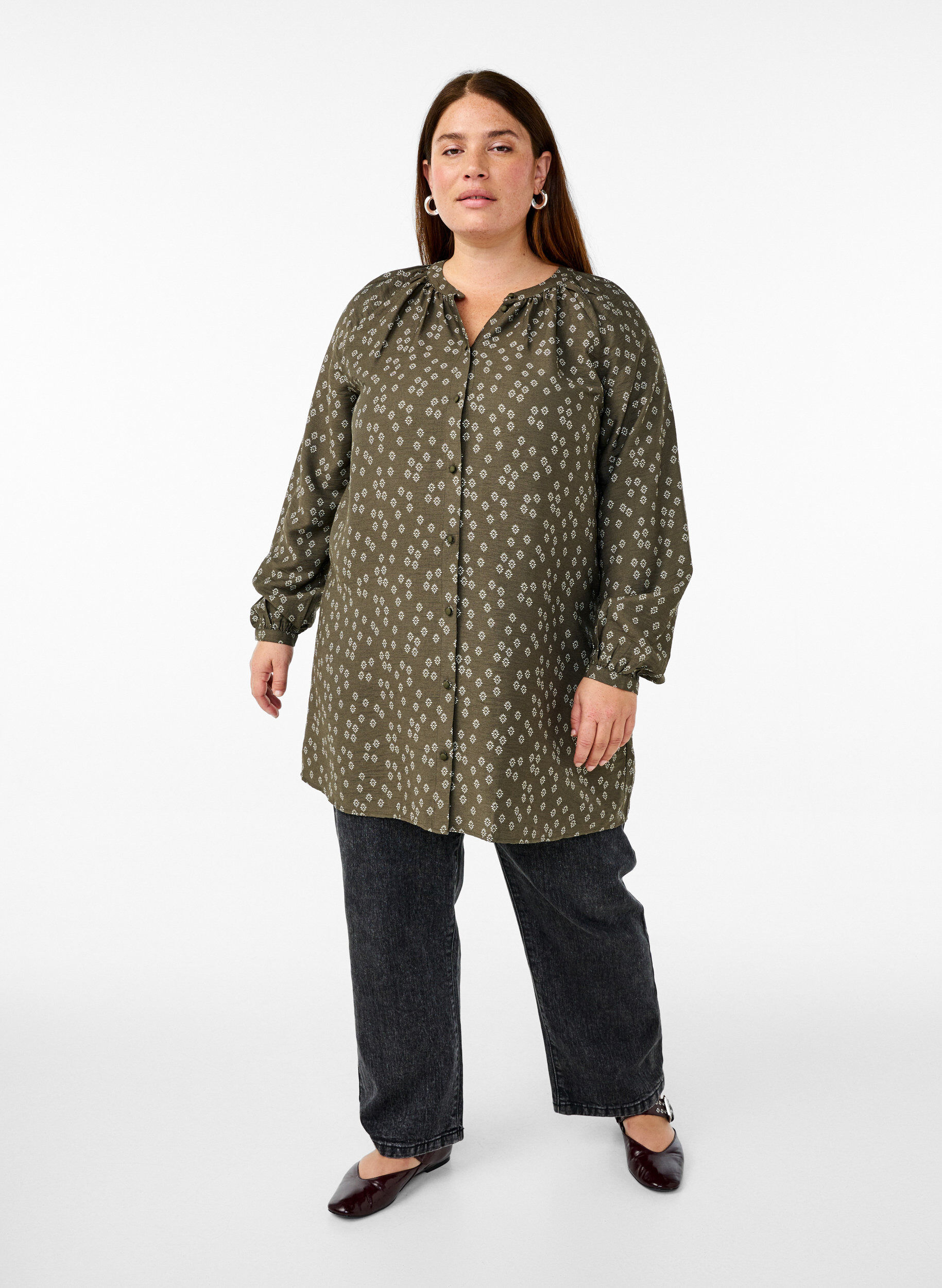 Zizzi Tunic met lange mouwen en bloemenprint, Groen, Model image number 1