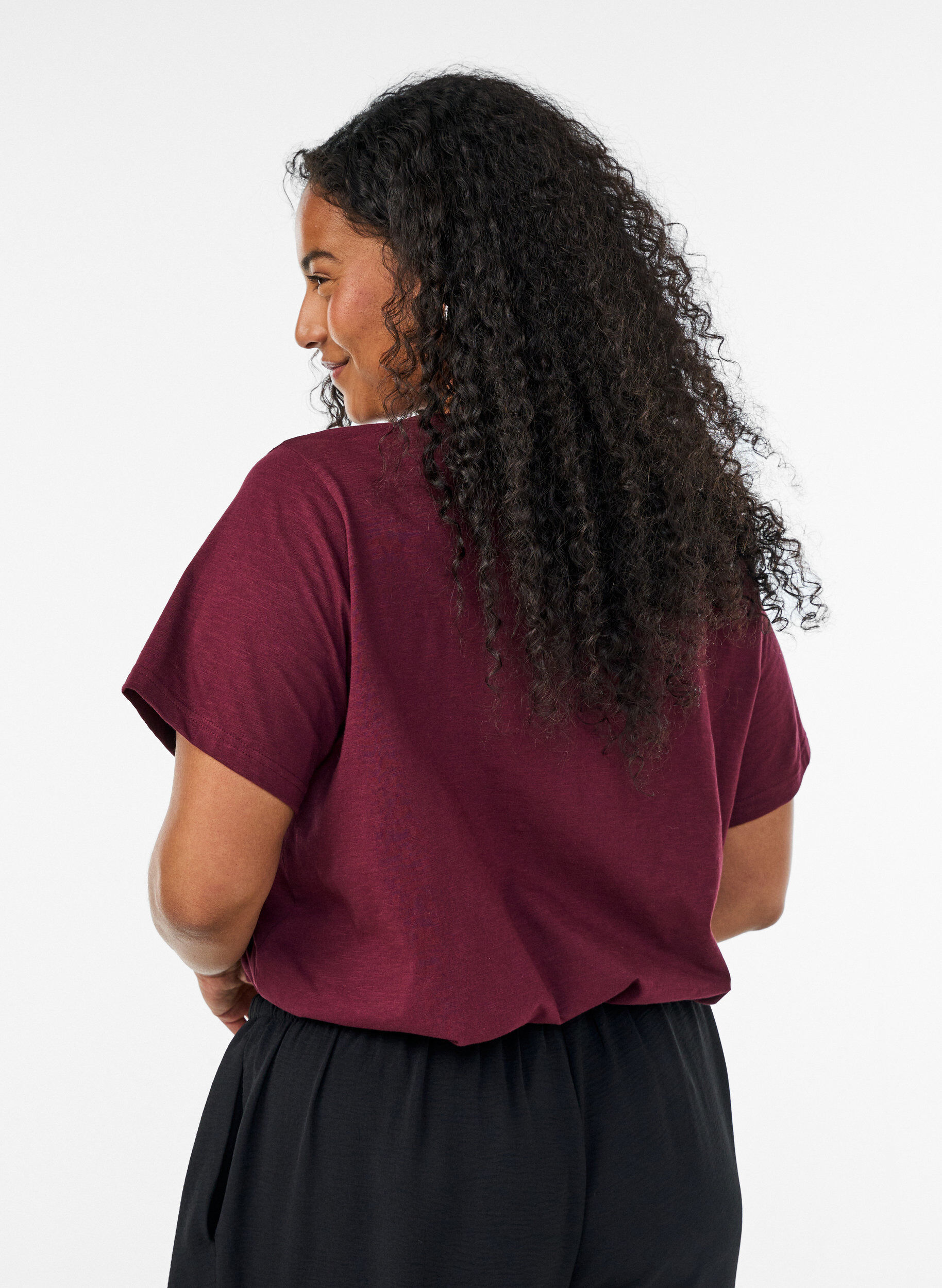 ZizziT-shirt met knoopdetail, Donker Bordeaux, Model image number 2