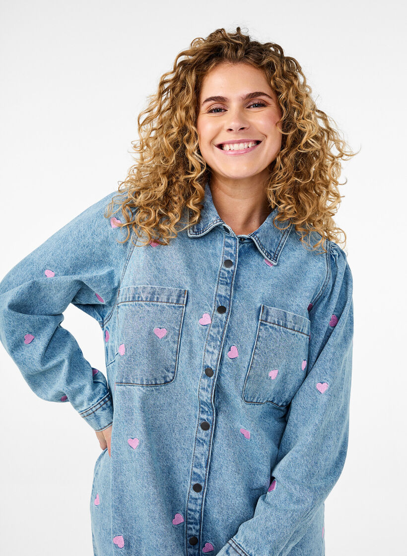 Denim jurk met hartjes en borstzakken, Blauw, Model image number 2