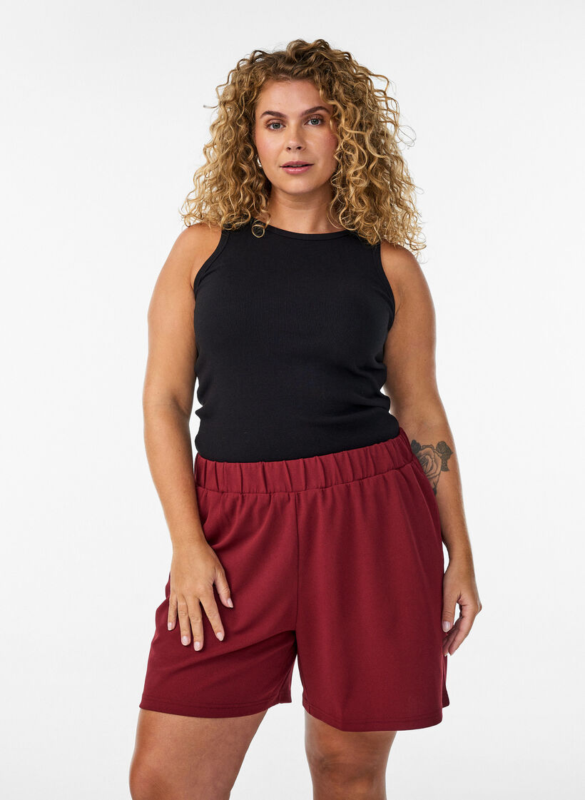 Korte broek met losse pasvorm en zakken, Donker Bordeaux, Model image number 0