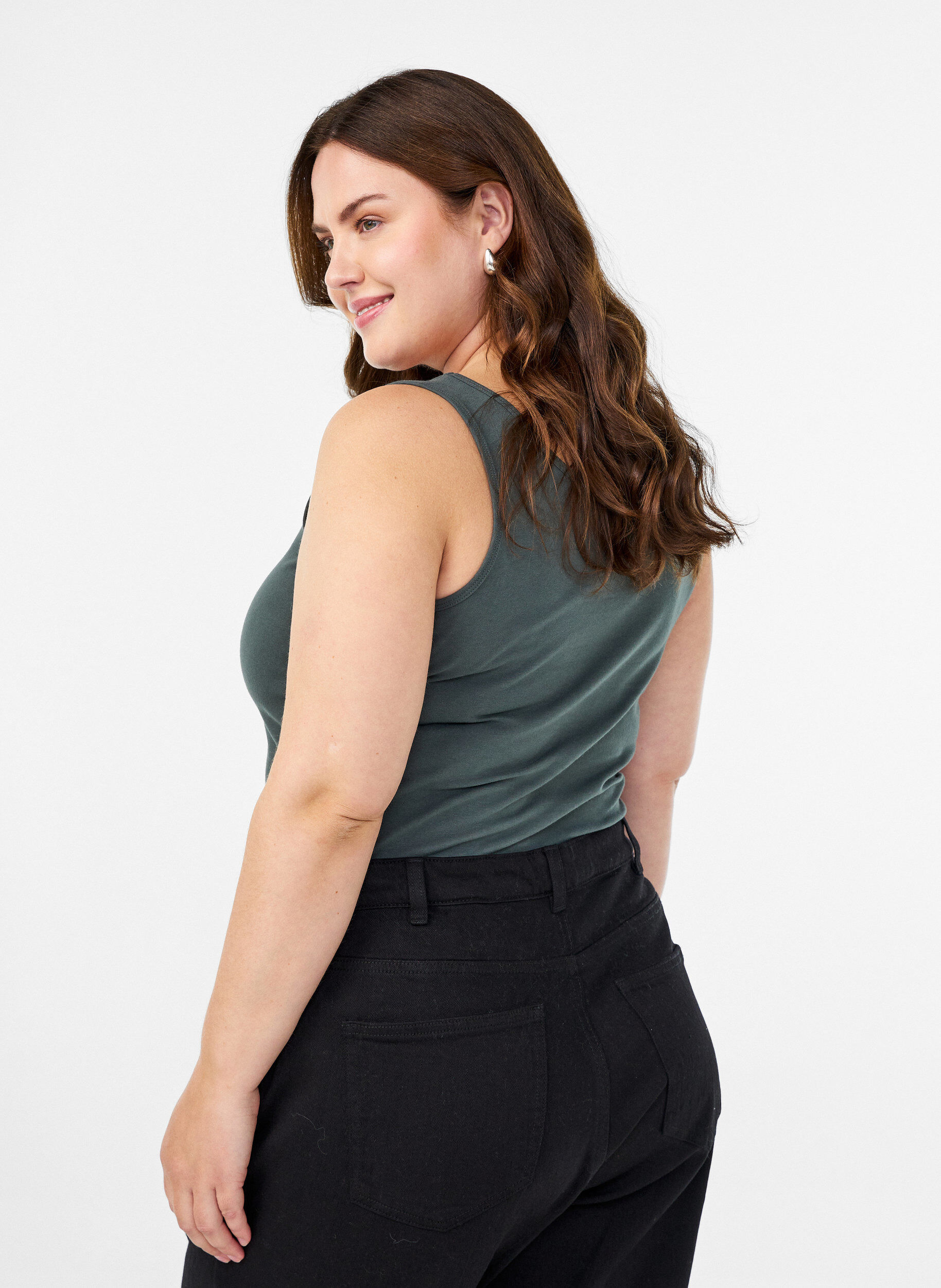 Zizzi Effen basic top in katoen, Groen, Model image number 2