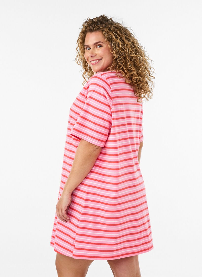Lang oversized gestreept T-shirt in biologische katoen, Roze, Model image number 2