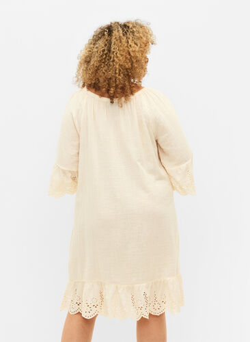 Katoenen jurk met anglaise borduurwerk, Buttercream, Model image number 1