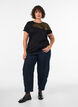 Katoenen T-shirt met bloemenprint, Zwart, Model image number 1