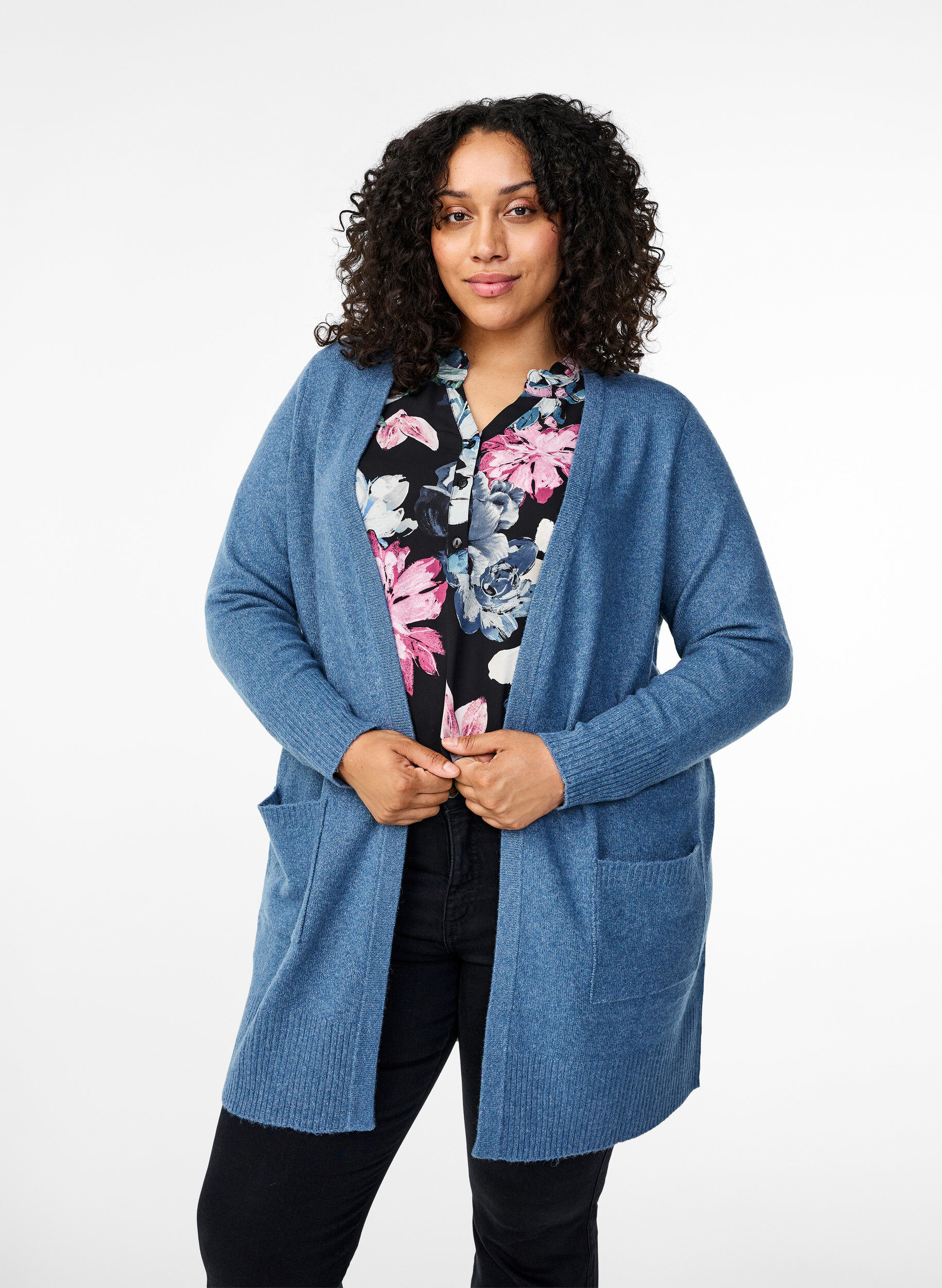 ZizziGeribd gebreid vest met zakken, Blauw, Model image number 0