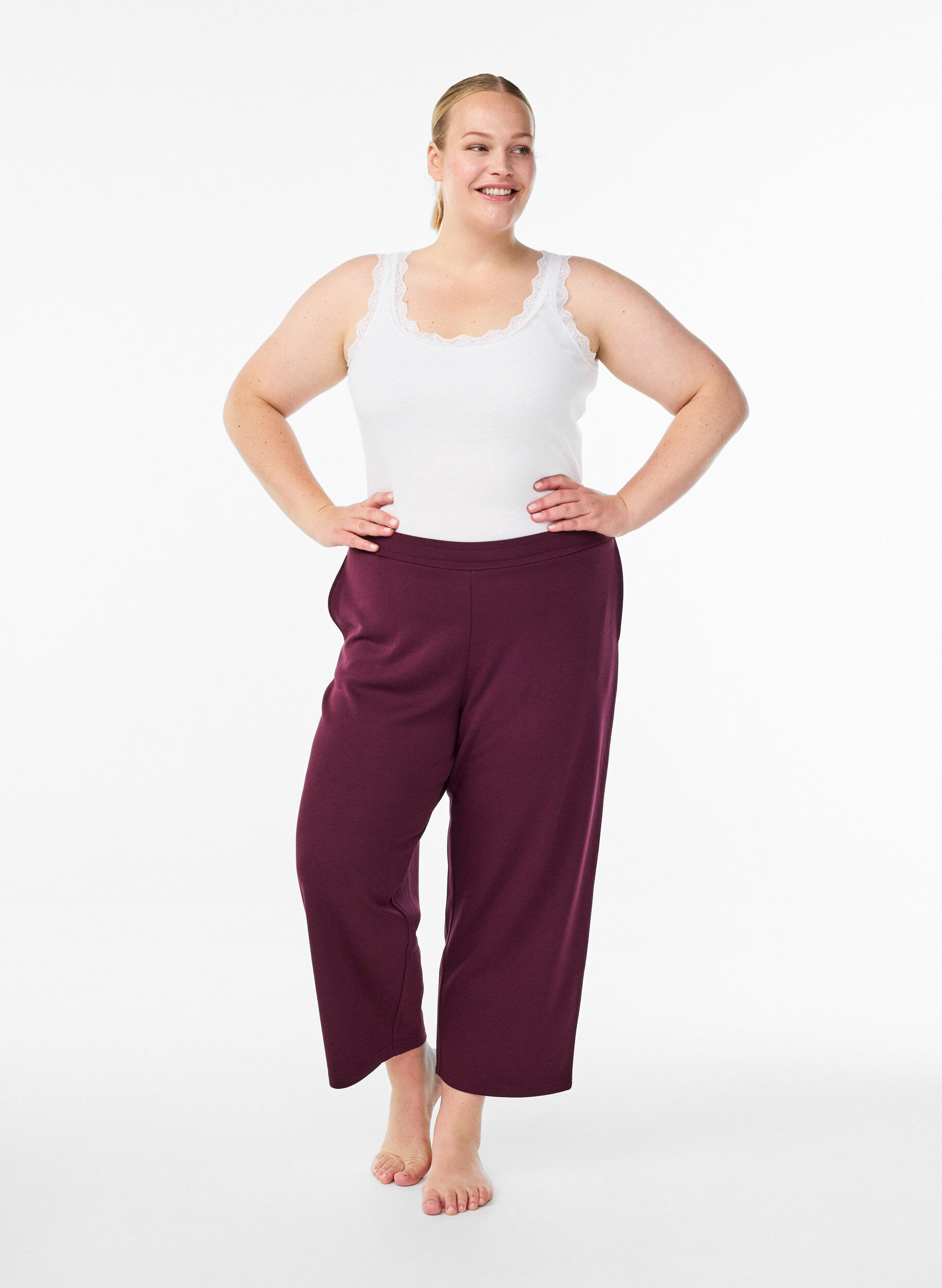 7/8-broek van modalmix met zakken, Donker Bordeaux, Model