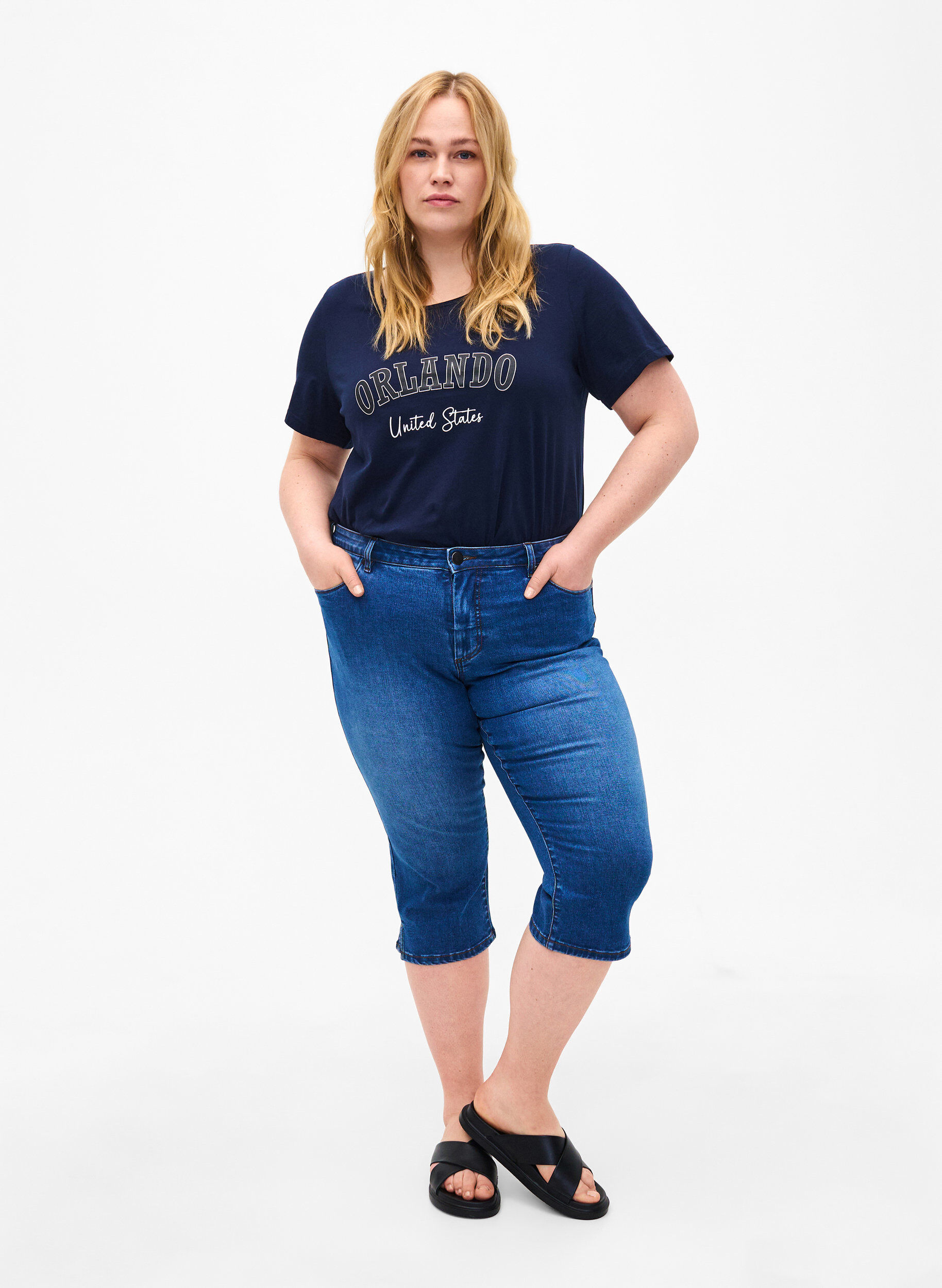 Zizzi Katoenen T-shirt met tekst, Navy B. Orlando, Model image number 2