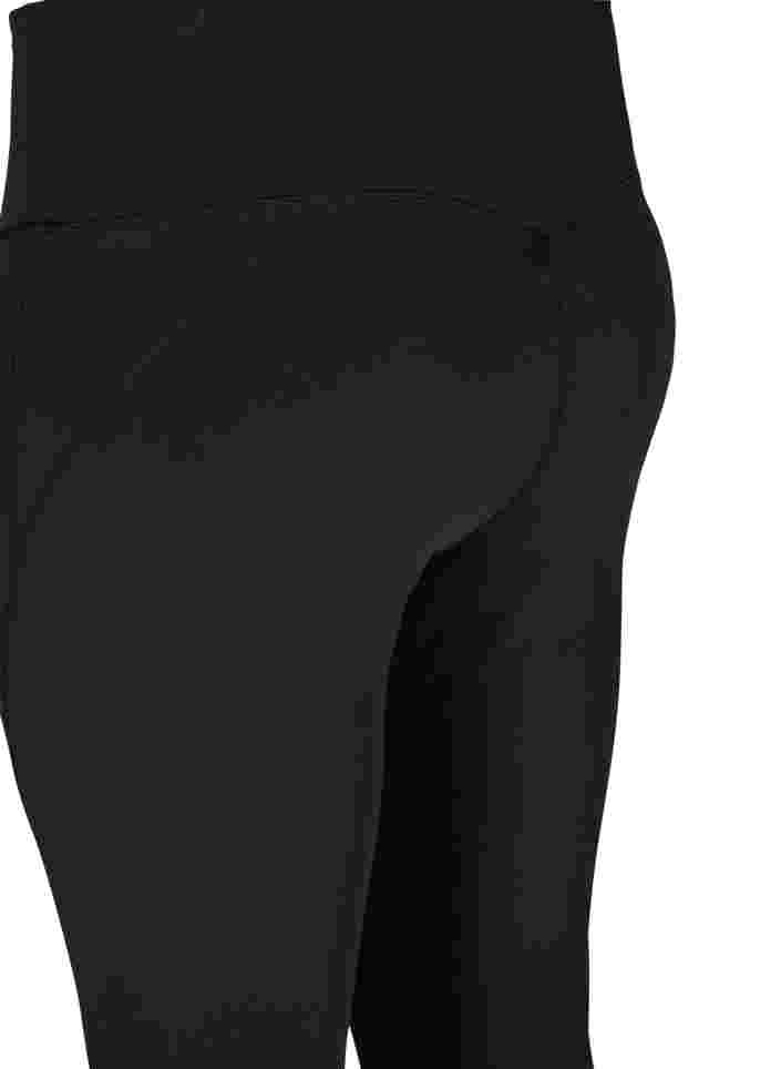 CORE, V-SHAPE DEFINE TIGHTS - Cropped trainingslegging met v-vormige achterkant, Black, Packshot image number 3