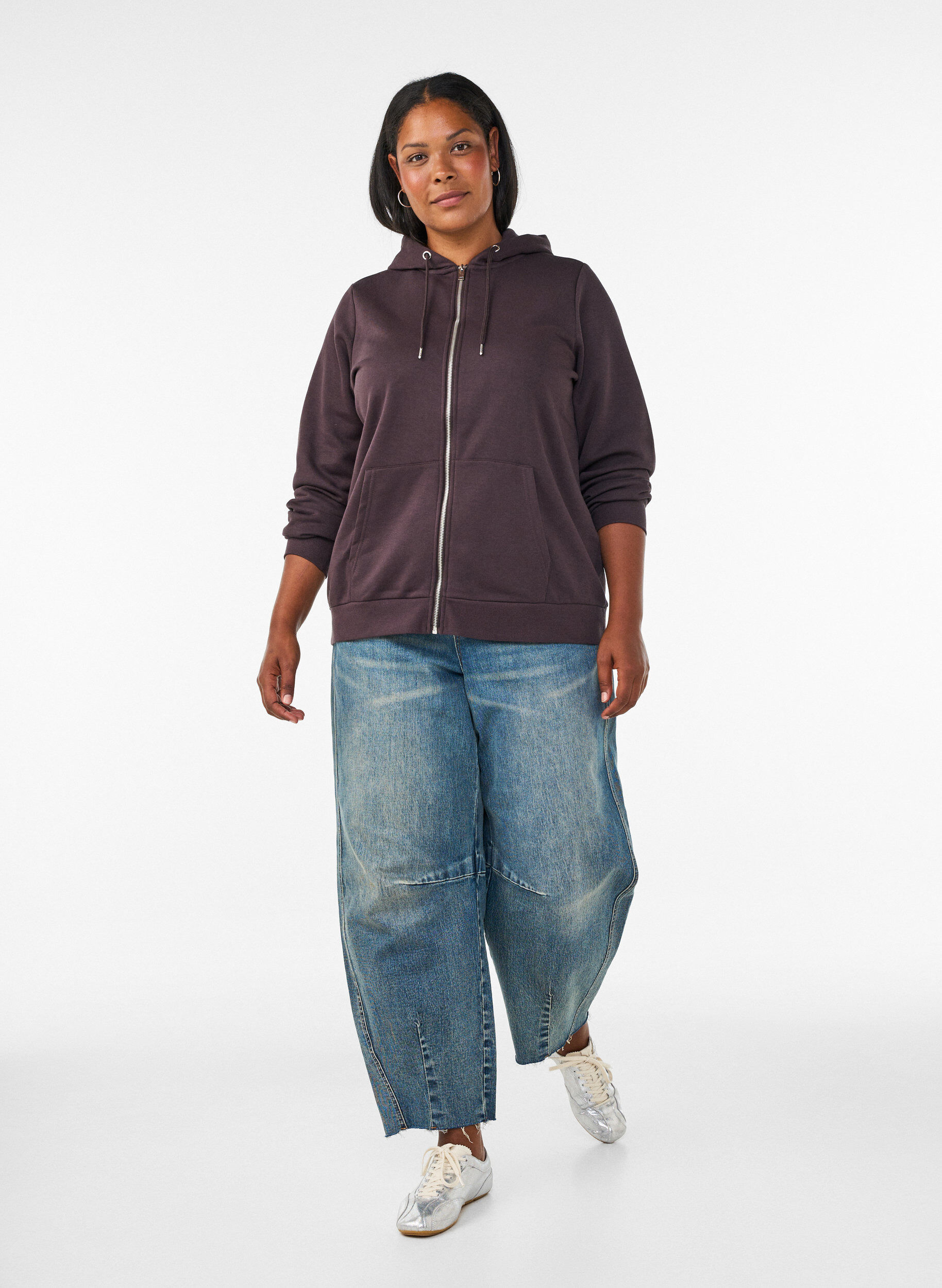 ZizziSweatshirt met capuchon, ritssluiting en zakken, Bruin, Model image number 1