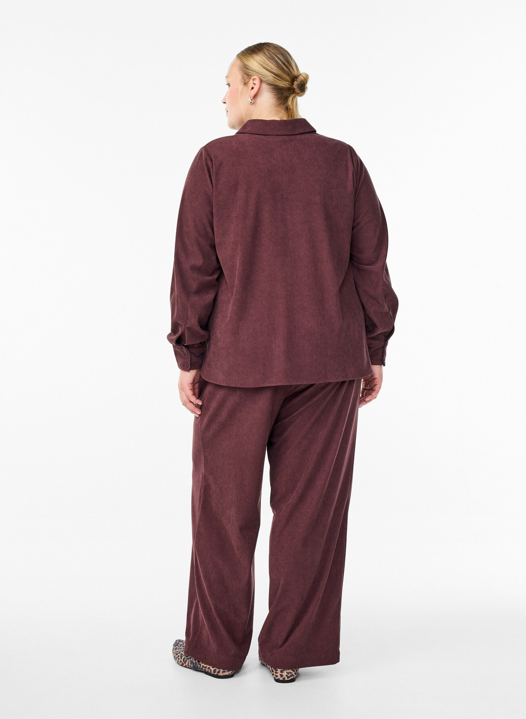 Zizzi Fluwelen broek met wijde pijpen, Donker Bordeaux, Model image number 1