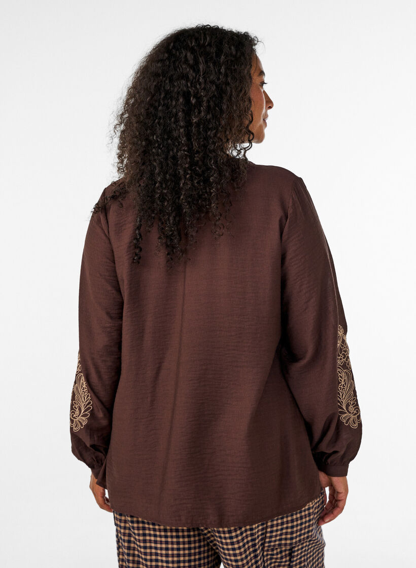 Viscose shirt met geborduurde mouwen, Bruin, Model image number 2