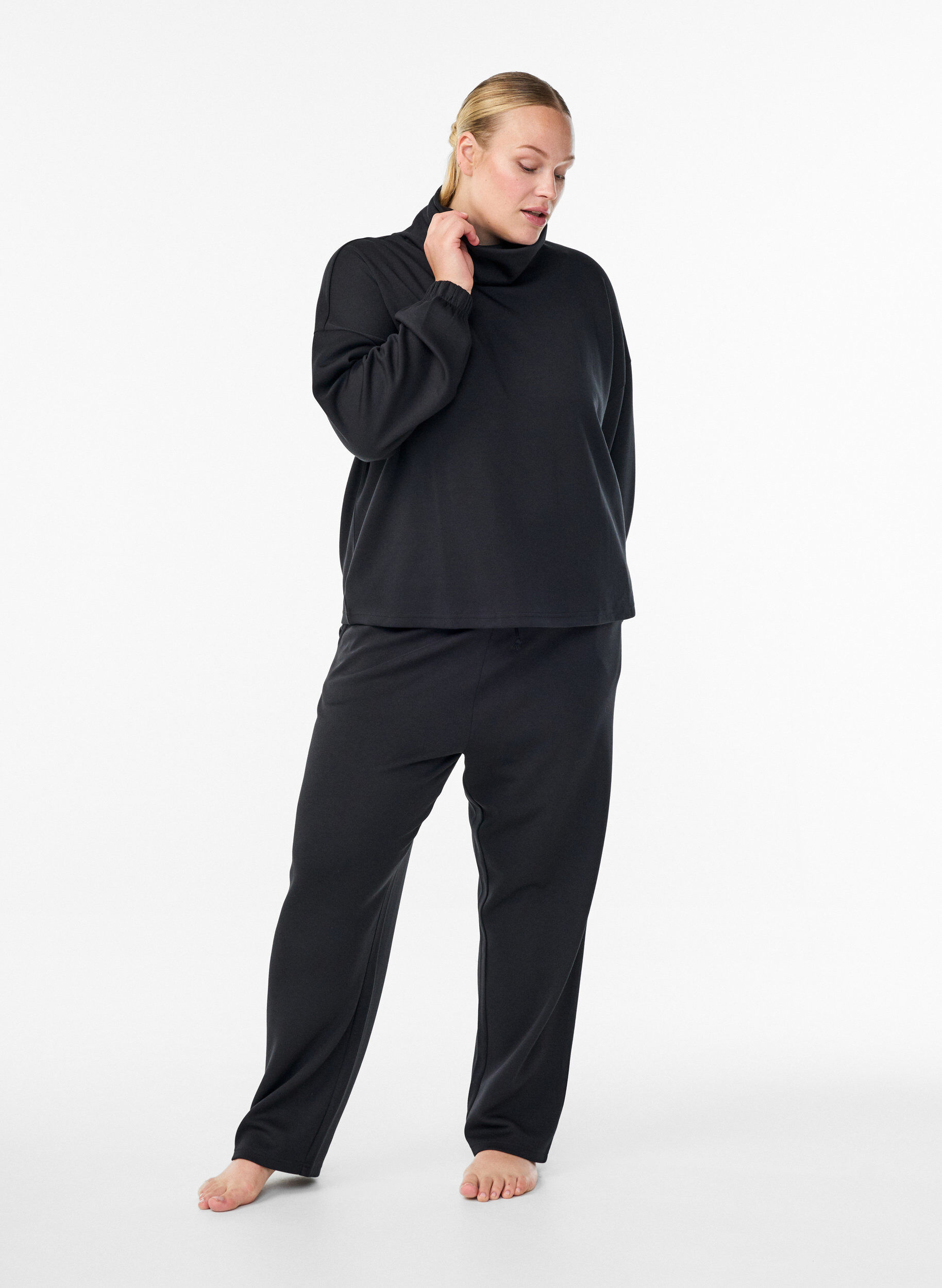 Losse broek van modalmix, Zwart, Model