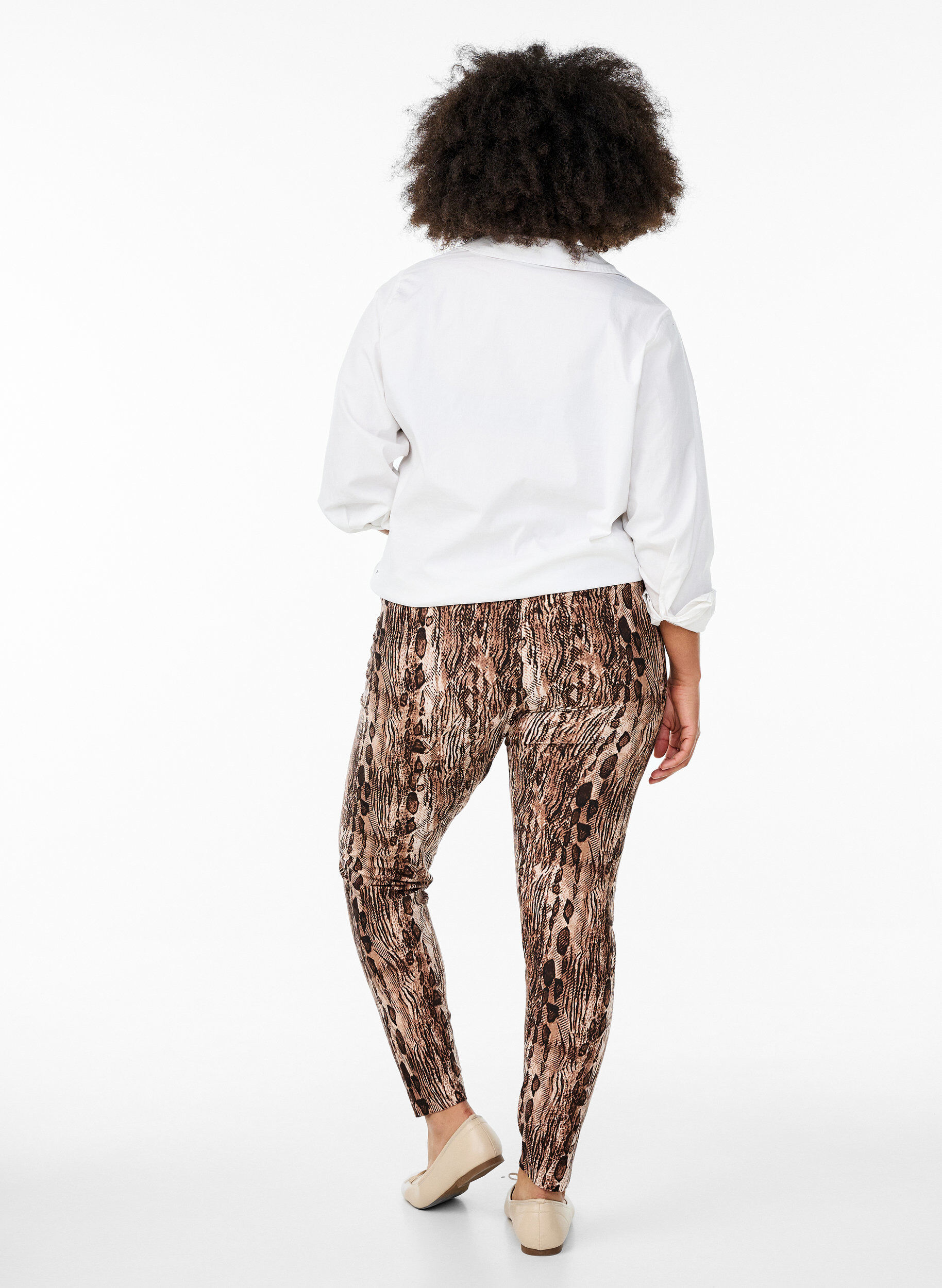 Zizzi Viscose leggings met zebraprint, Bruin, Model image number 2