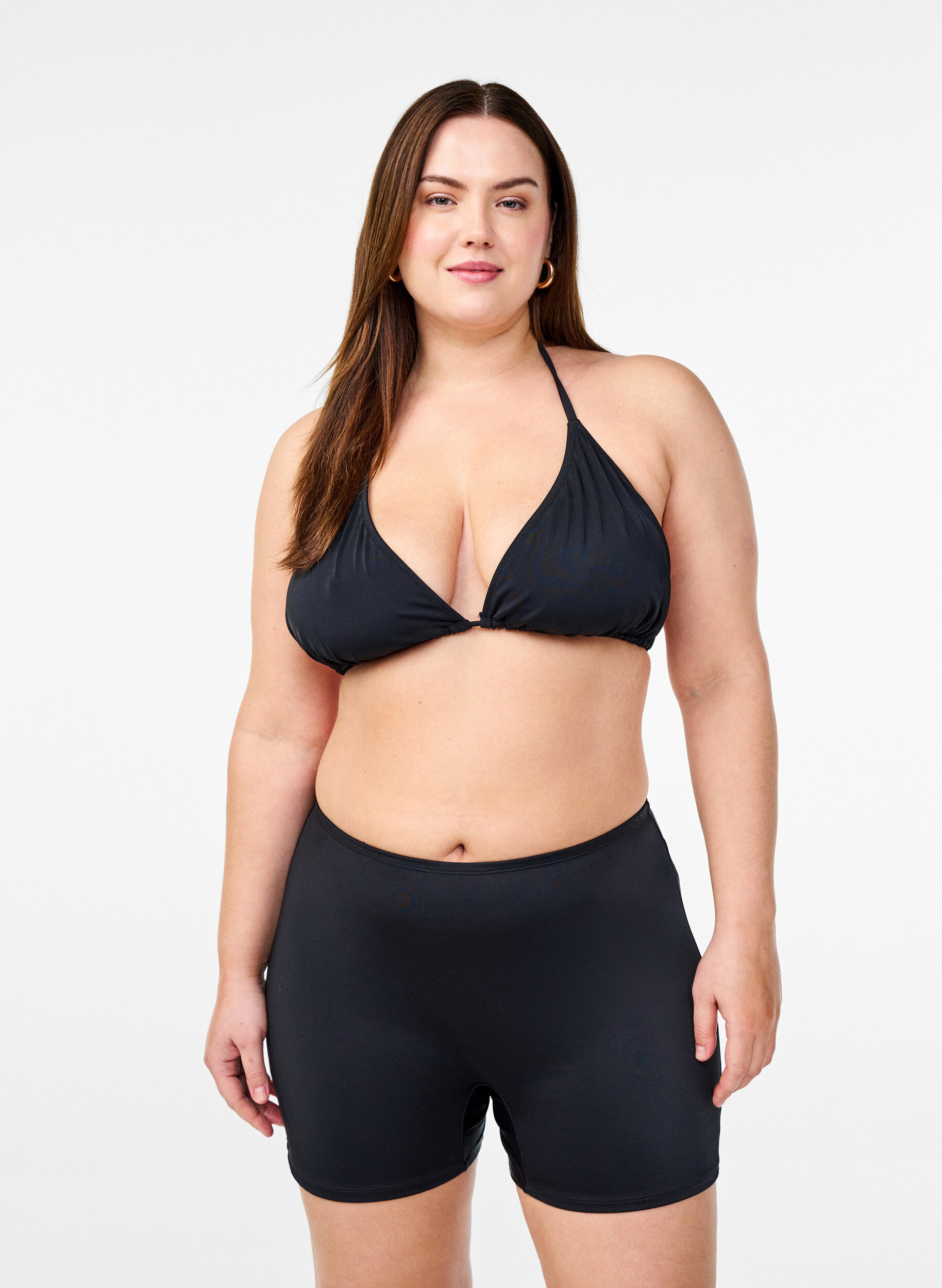 Bikini shorts, Zwart, Model